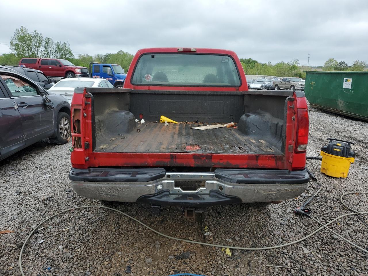 Photo 5 VIN: 1FTNW20SXXEE61821 - FORD F250 