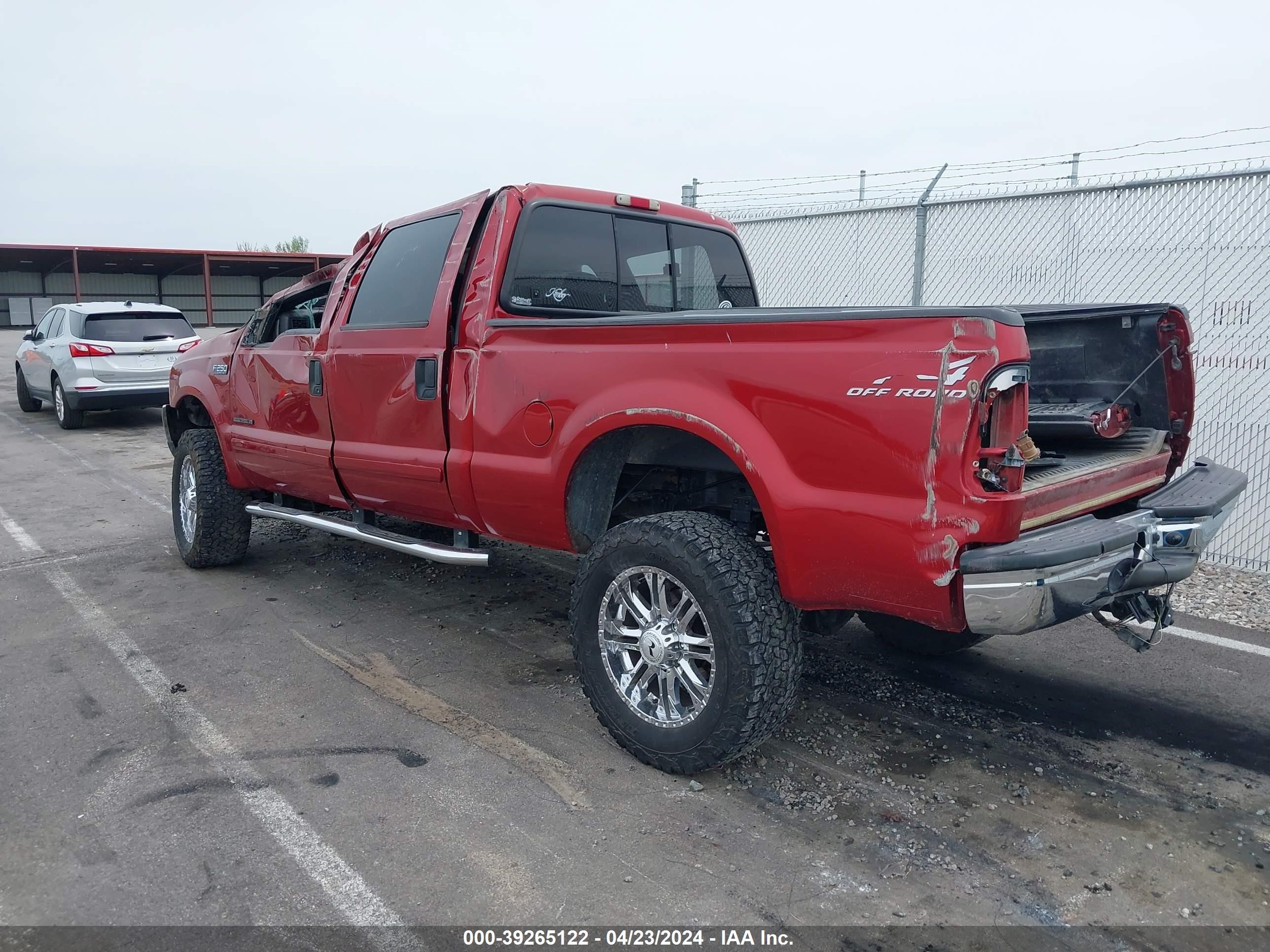 Photo 2 VIN: 1FTNW21F02EA92512 - FORD F250 