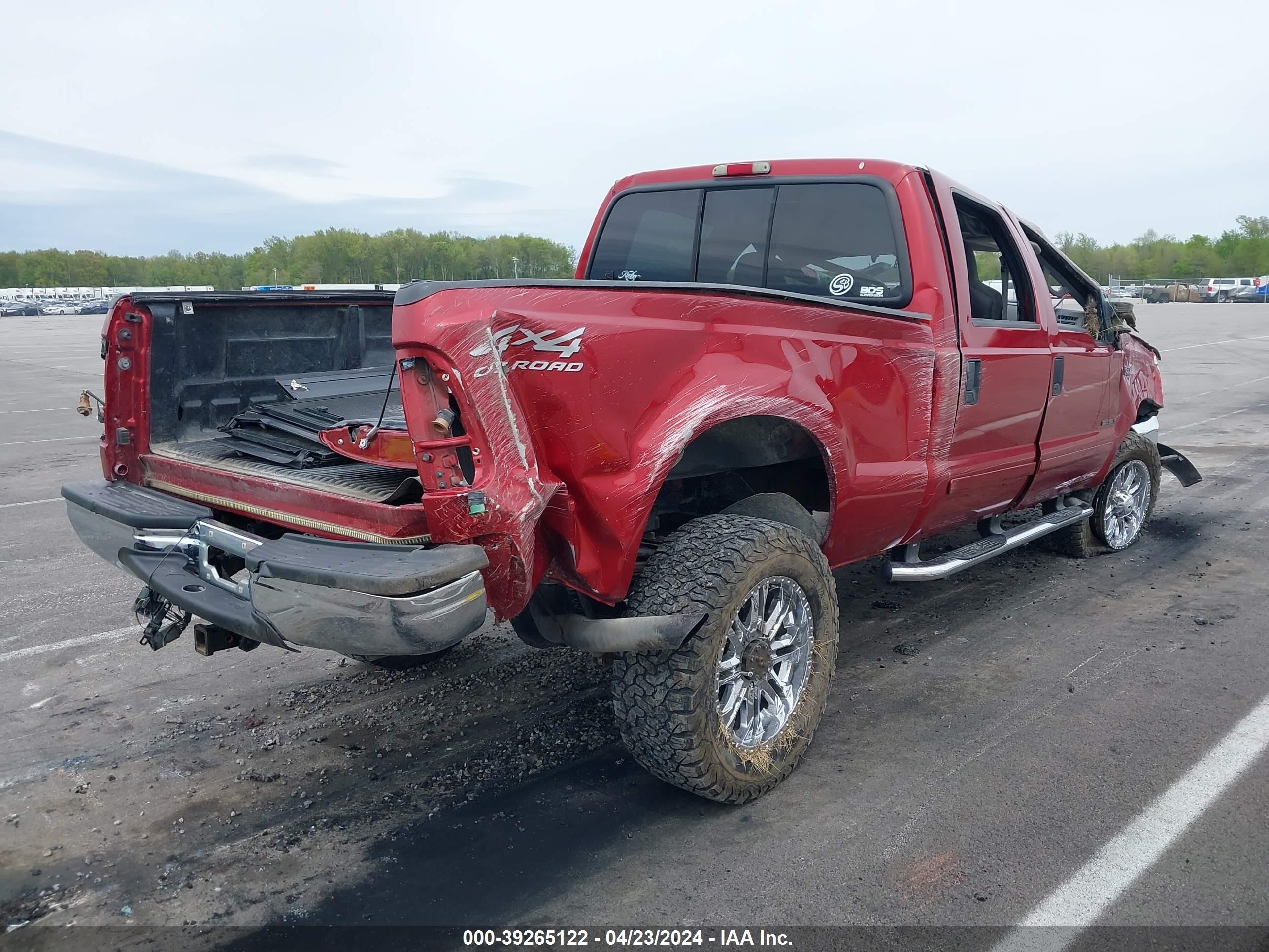 Photo 3 VIN: 1FTNW21F02EA92512 - FORD F250 