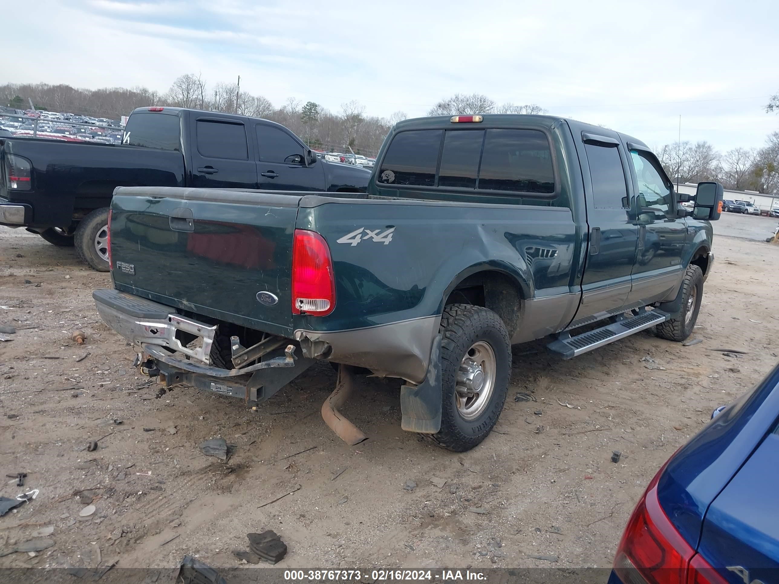 Photo 3 VIN: 1FTNW21F02EC37984 - FORD F250 