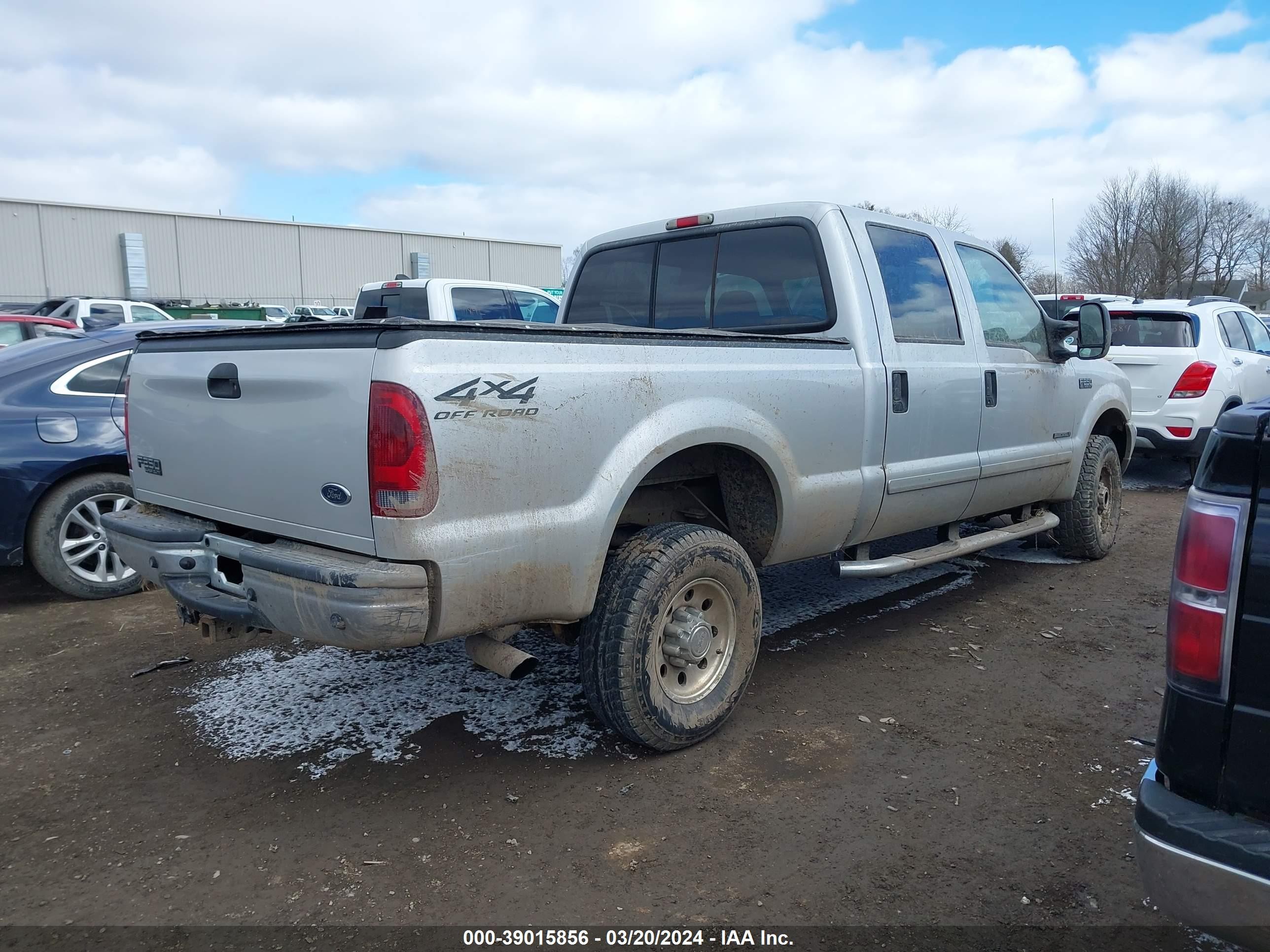 Photo 3 VIN: 1FTNW21F22EC97572 - FORD F250 