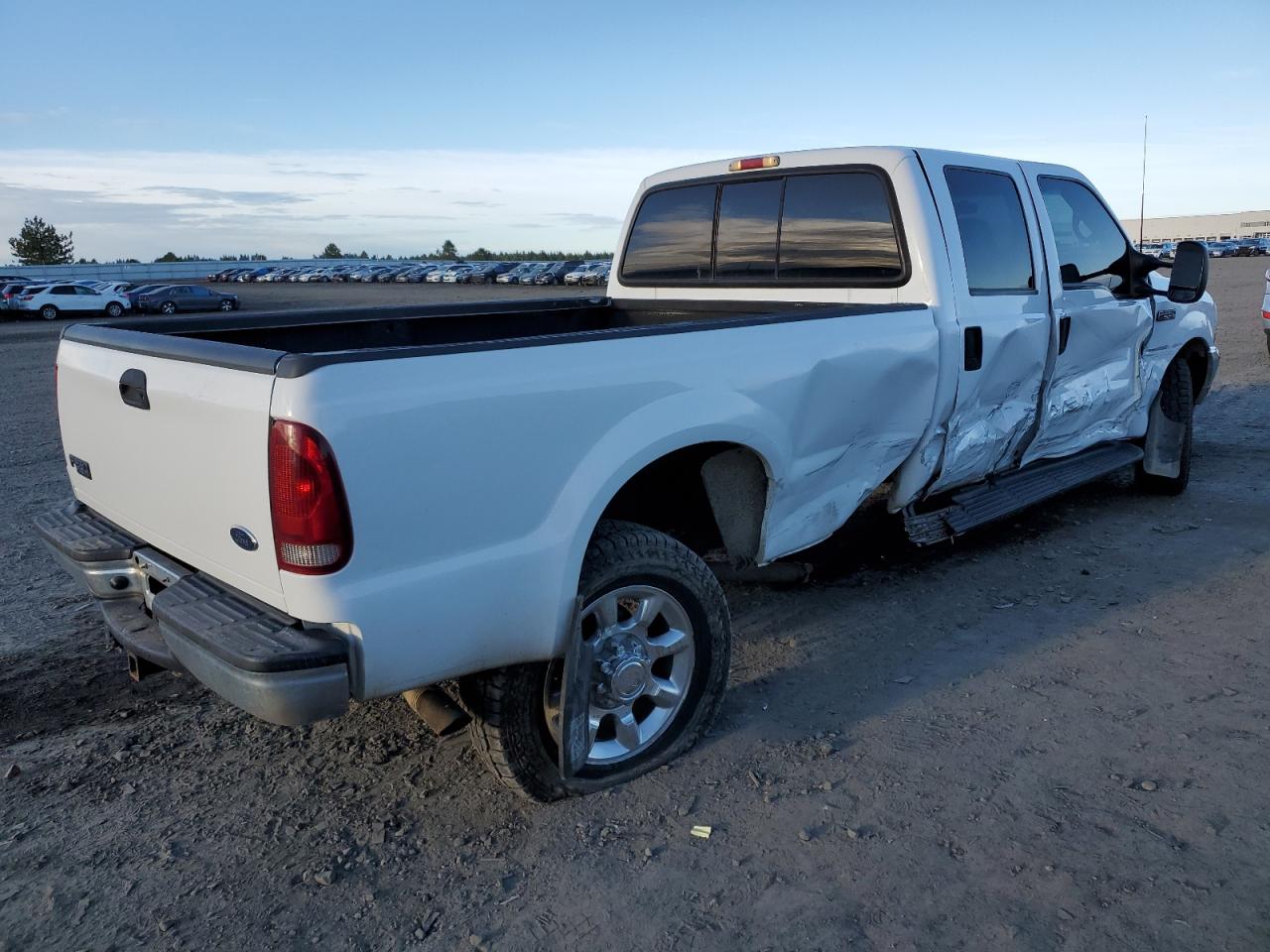 Photo 2 VIN: 1FTNW21F32EA20252 - FORD F250 