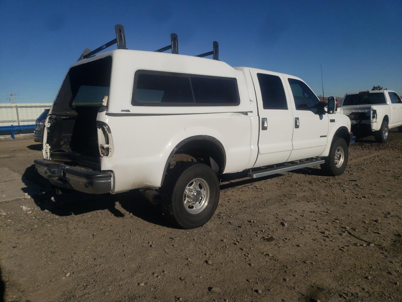 Photo 2 VIN: 1FTNW21F32EB46028 - FORD F250 