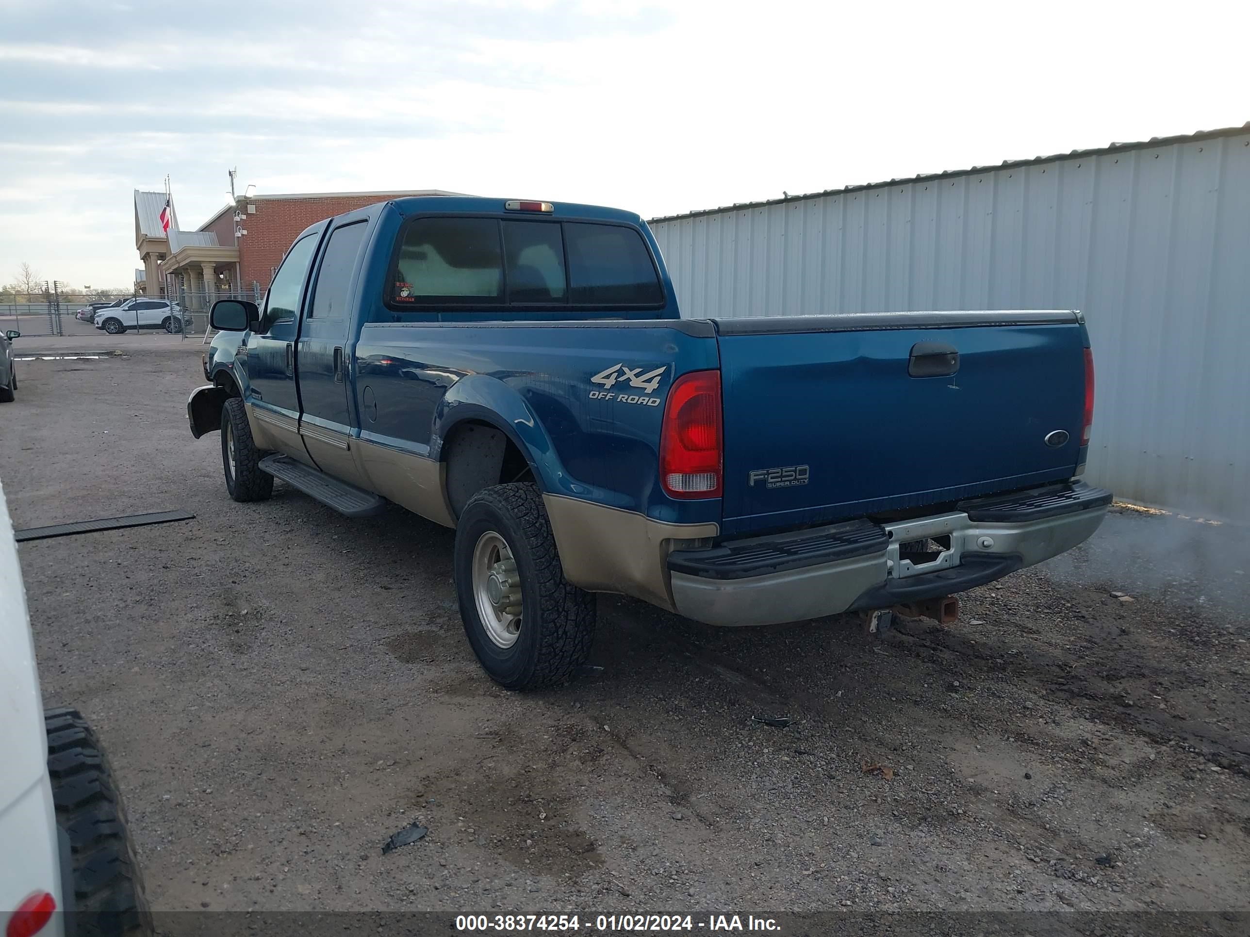 Photo 2 VIN: 1FTNW21F3YEB41999 - FORD F250 