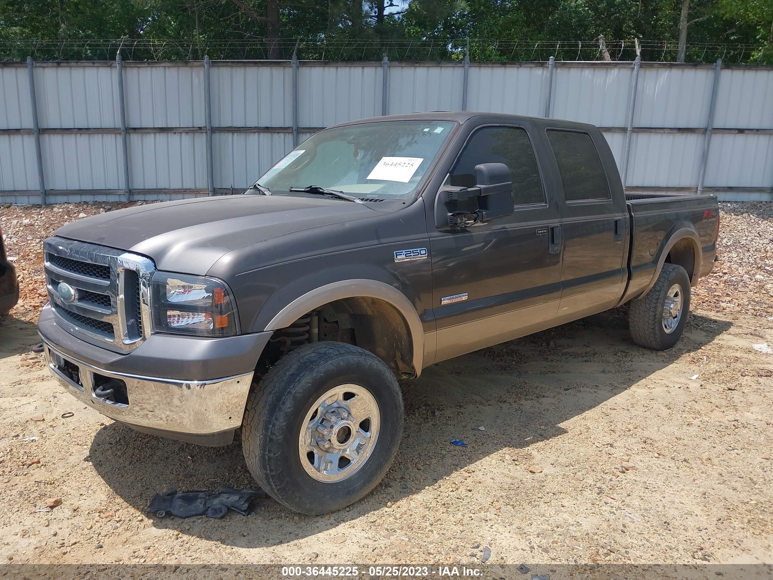 Photo 1 VIN: 1FTNW21F41ED39481 - FORD F250 