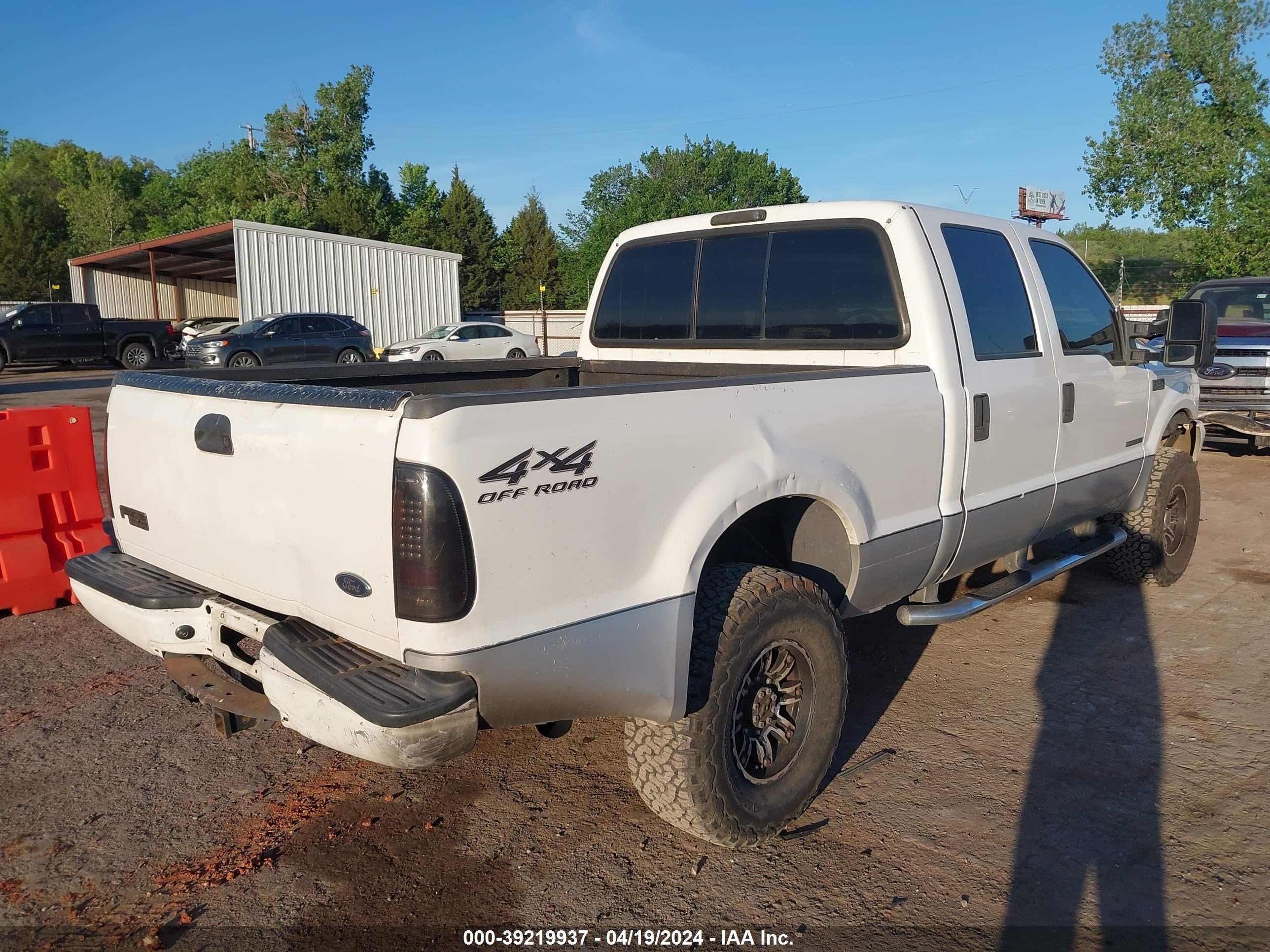 Photo 3 VIN: 1FTNW21F62EA06071 - FORD F250 