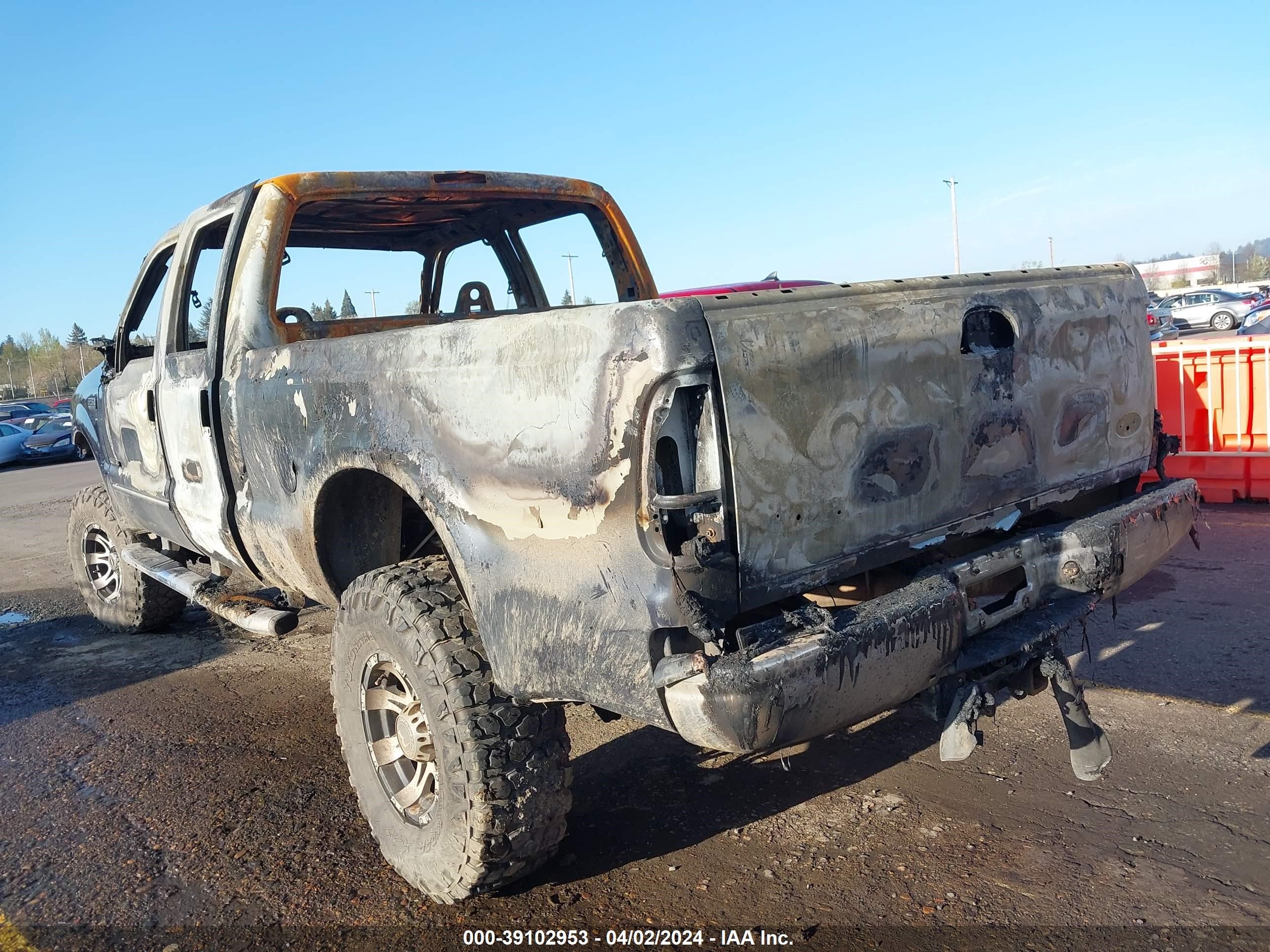 Photo 2 VIN: 1FTNW21F6YEA20769 - FORD F250 