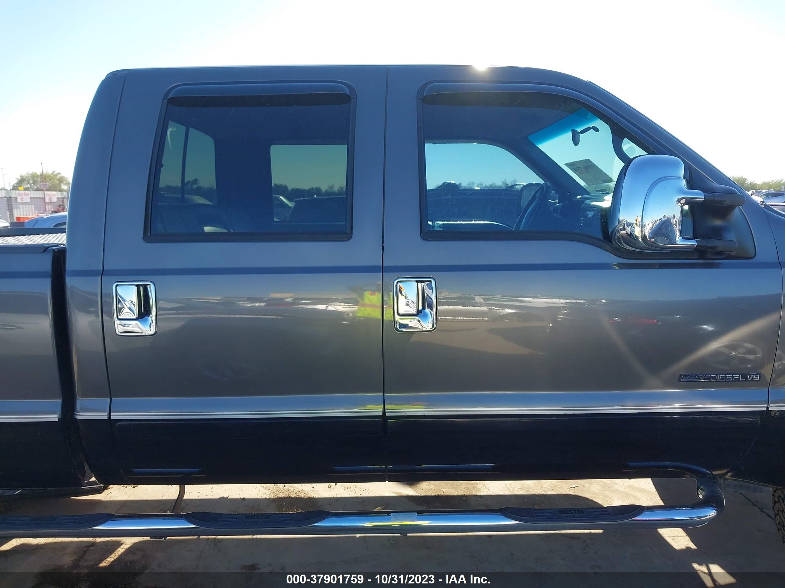 Photo 12 VIN: 1FTNW21F72EA10436 - FORD F250 