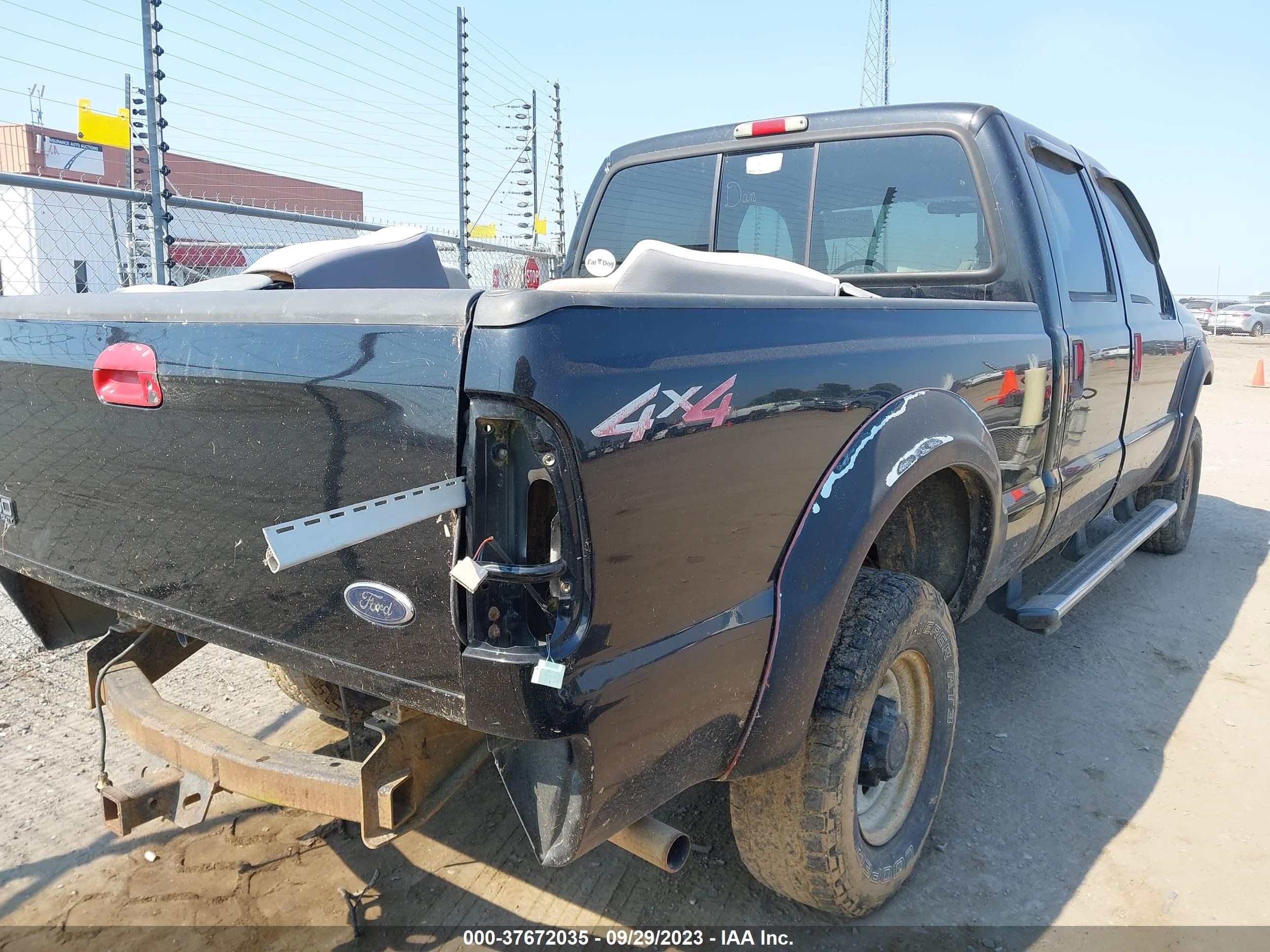 Photo 3 VIN: 1FTNW21L44EA83143 - FORD F250 