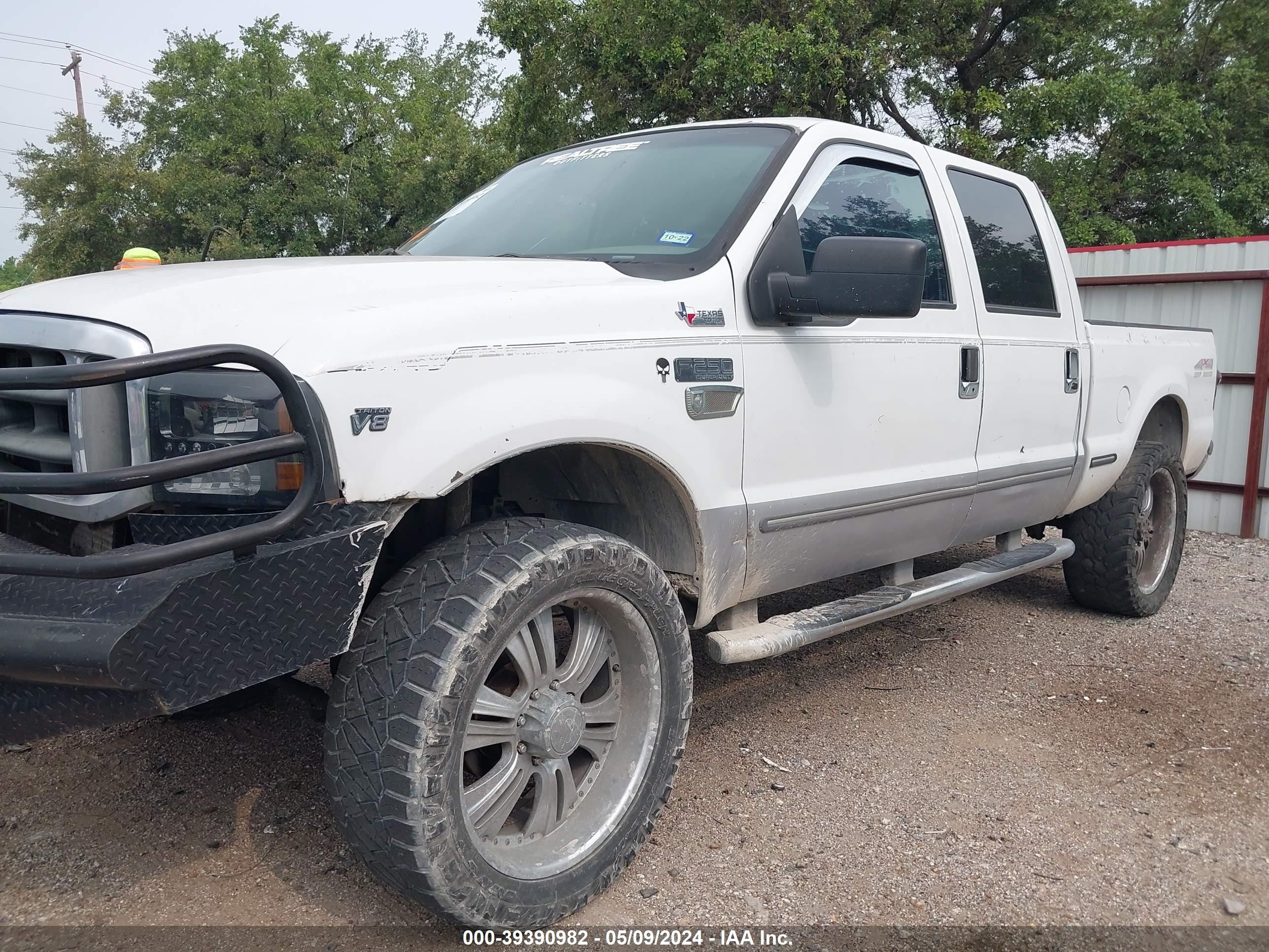 Photo 5 VIN: 1FTNW21L4YEC44824 - FORD F250 