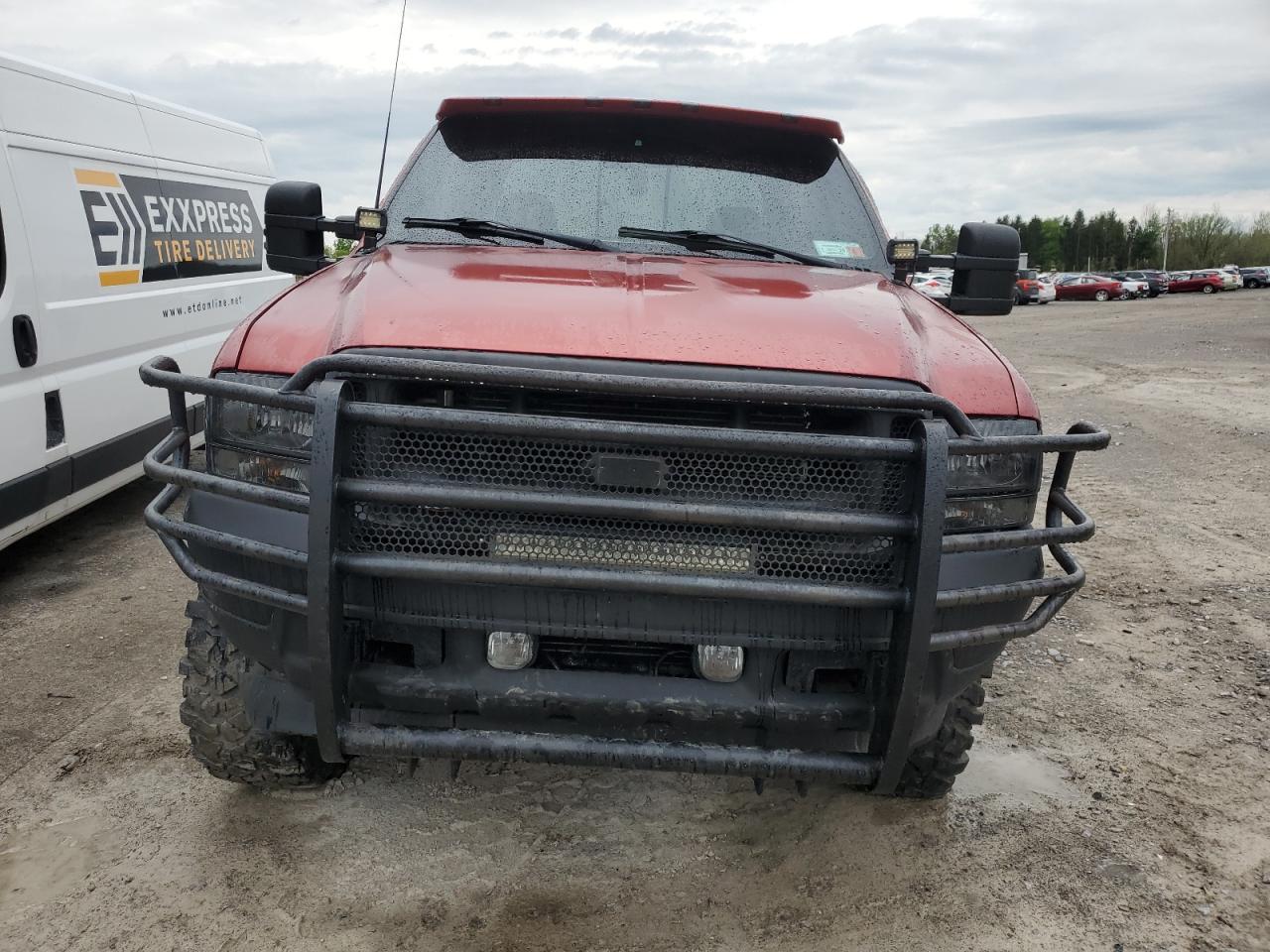 Photo 4 VIN: 1FTNW21L82EA74037 - FORD F250 