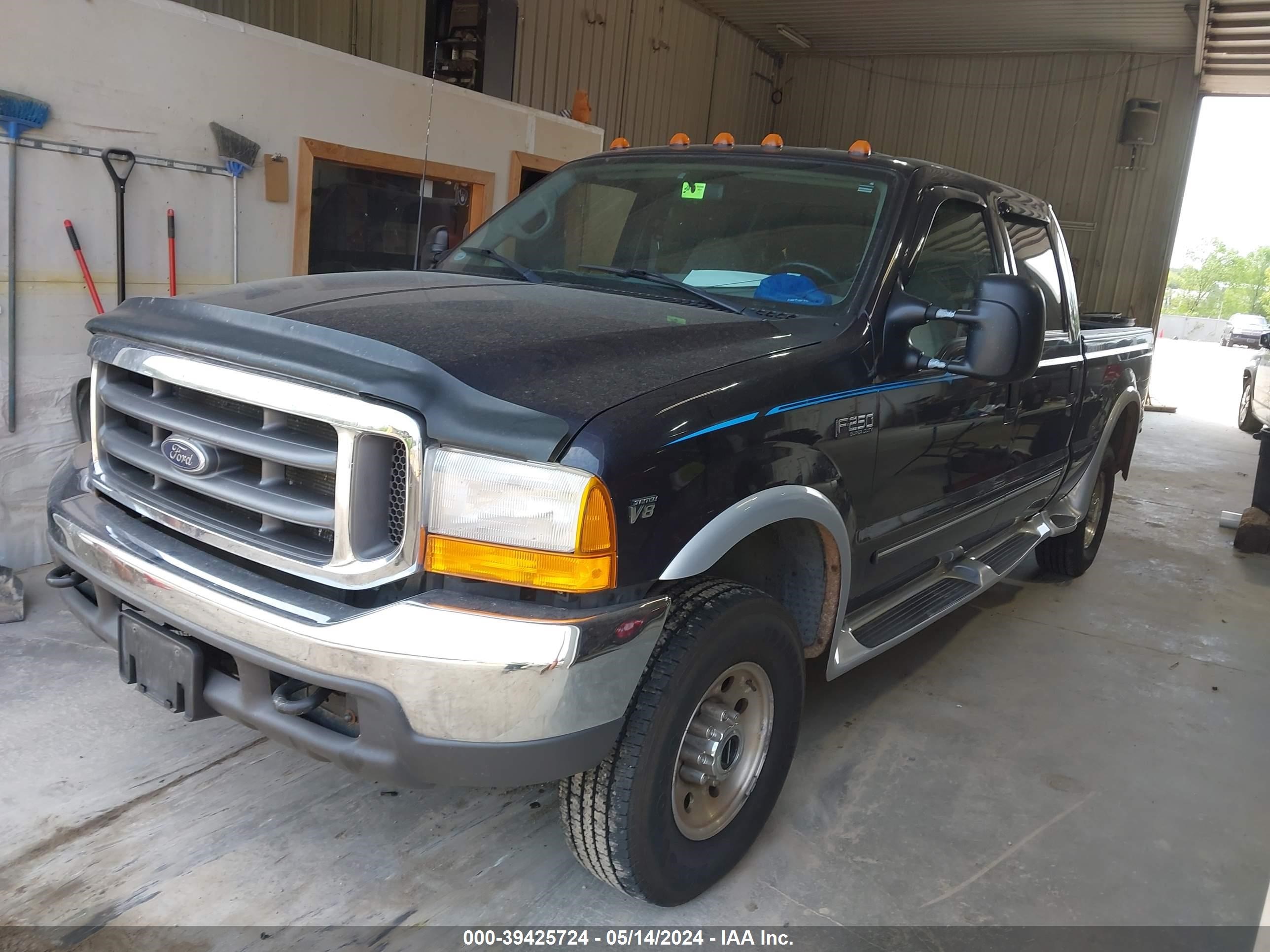 Photo 1 VIN: 1FTNW21L8YED95424 - FORD F250 