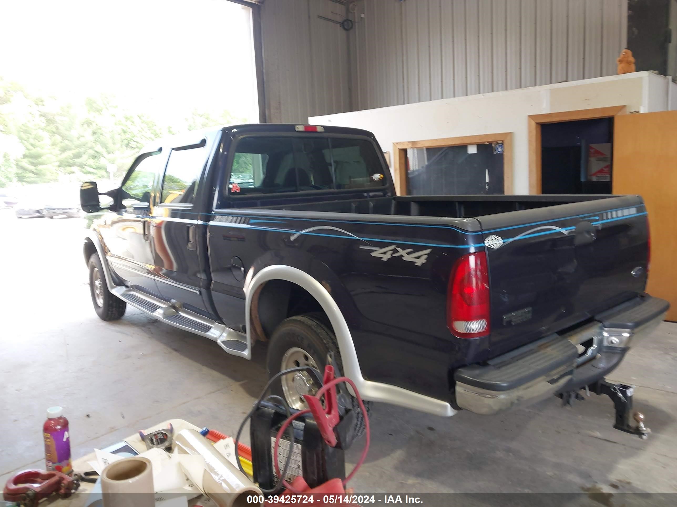 Photo 2 VIN: 1FTNW21L8YED95424 - FORD F250 