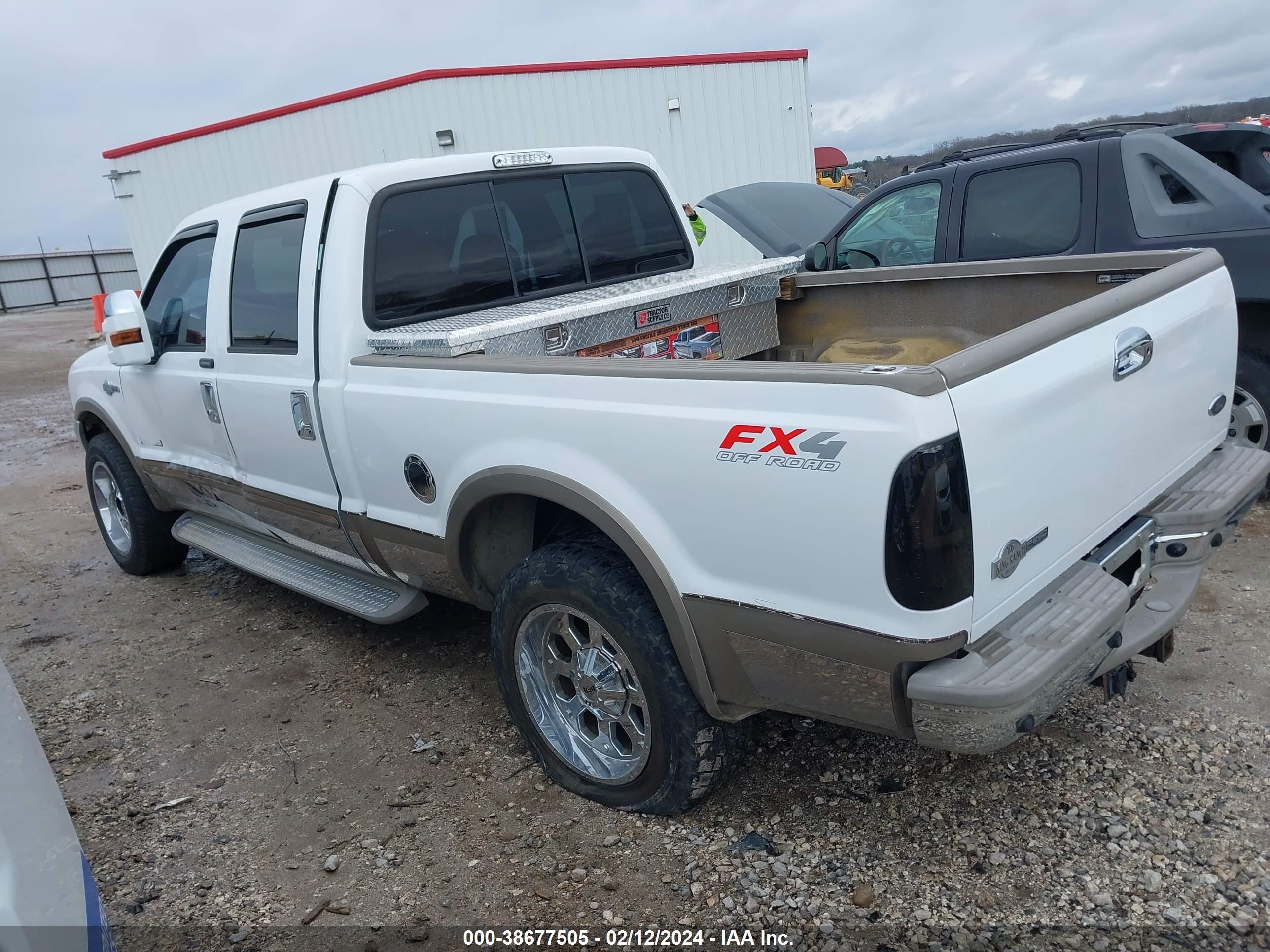 Photo 2 VIN: 1FTNW21P04EA52619 - FORD F250 