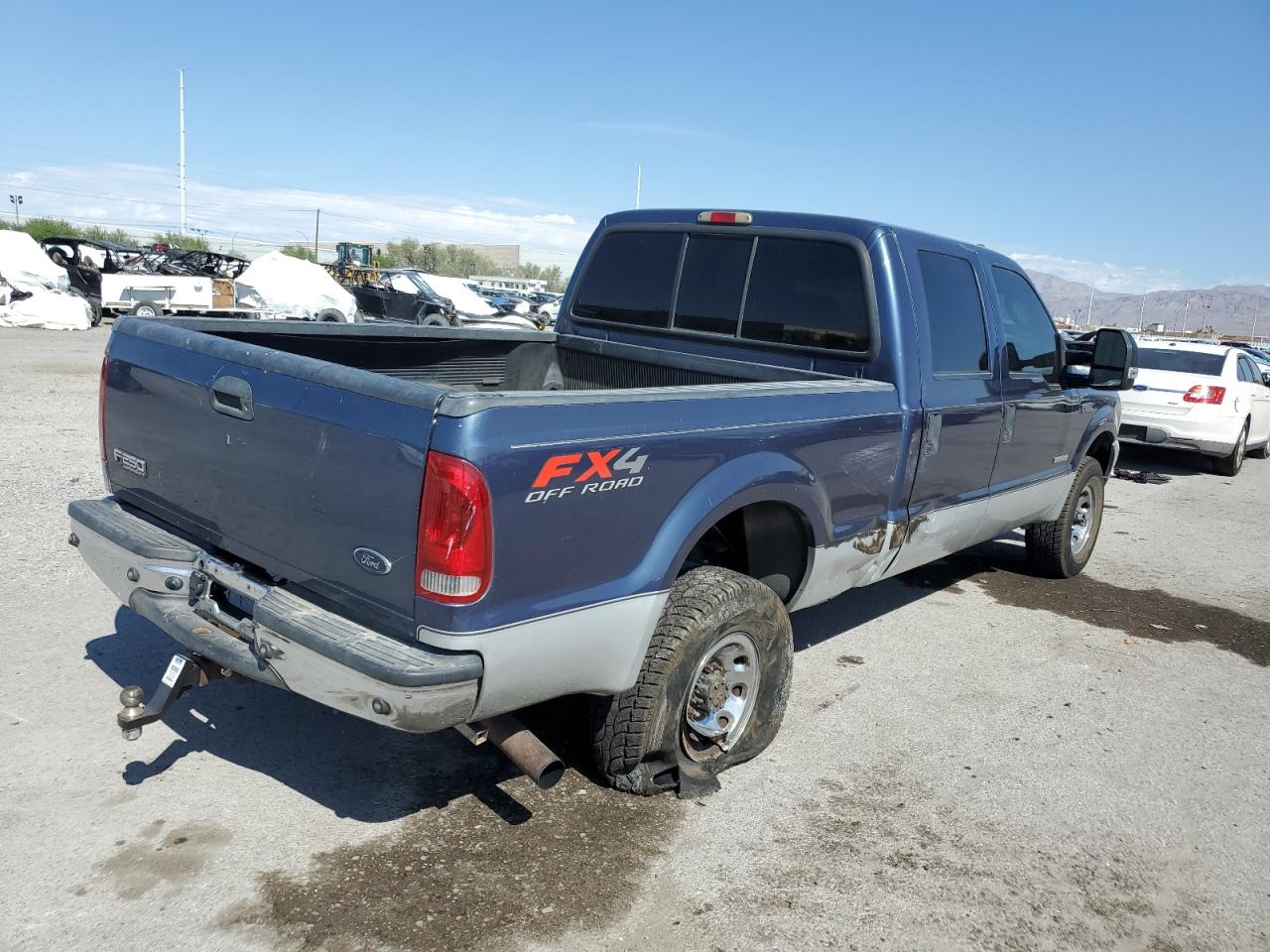 Photo 2 VIN: 1FTNW21P04EA58422 - FORD F250 