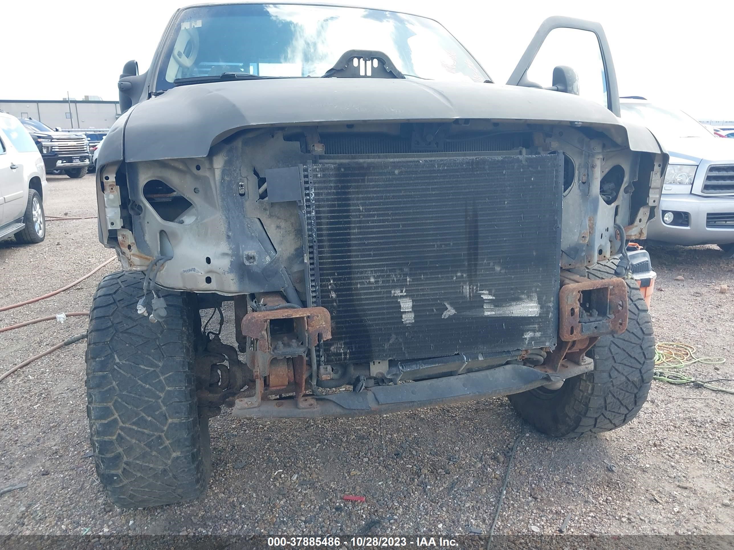 Photo 5 VIN: 1FTNW21P24ED25270 - FORD F250 