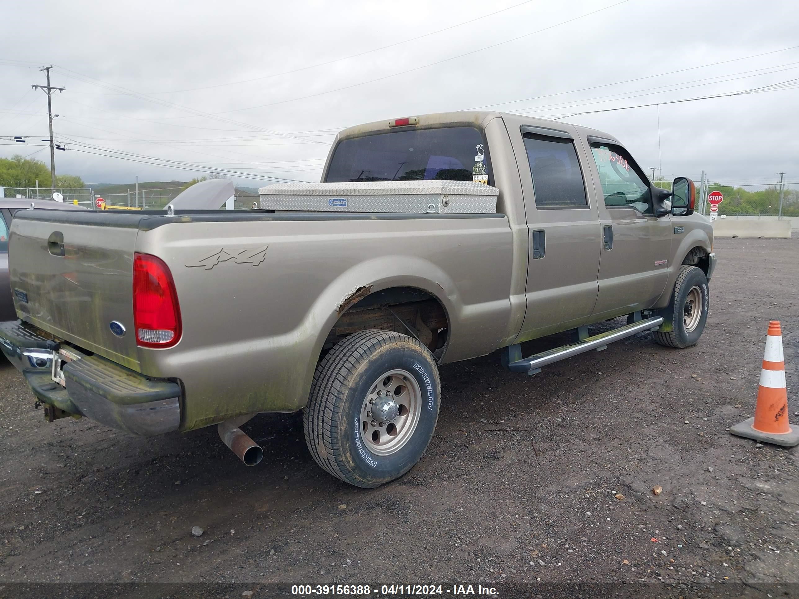 Photo 3 VIN: 1FTNW21P24ED89356 - FORD F250 