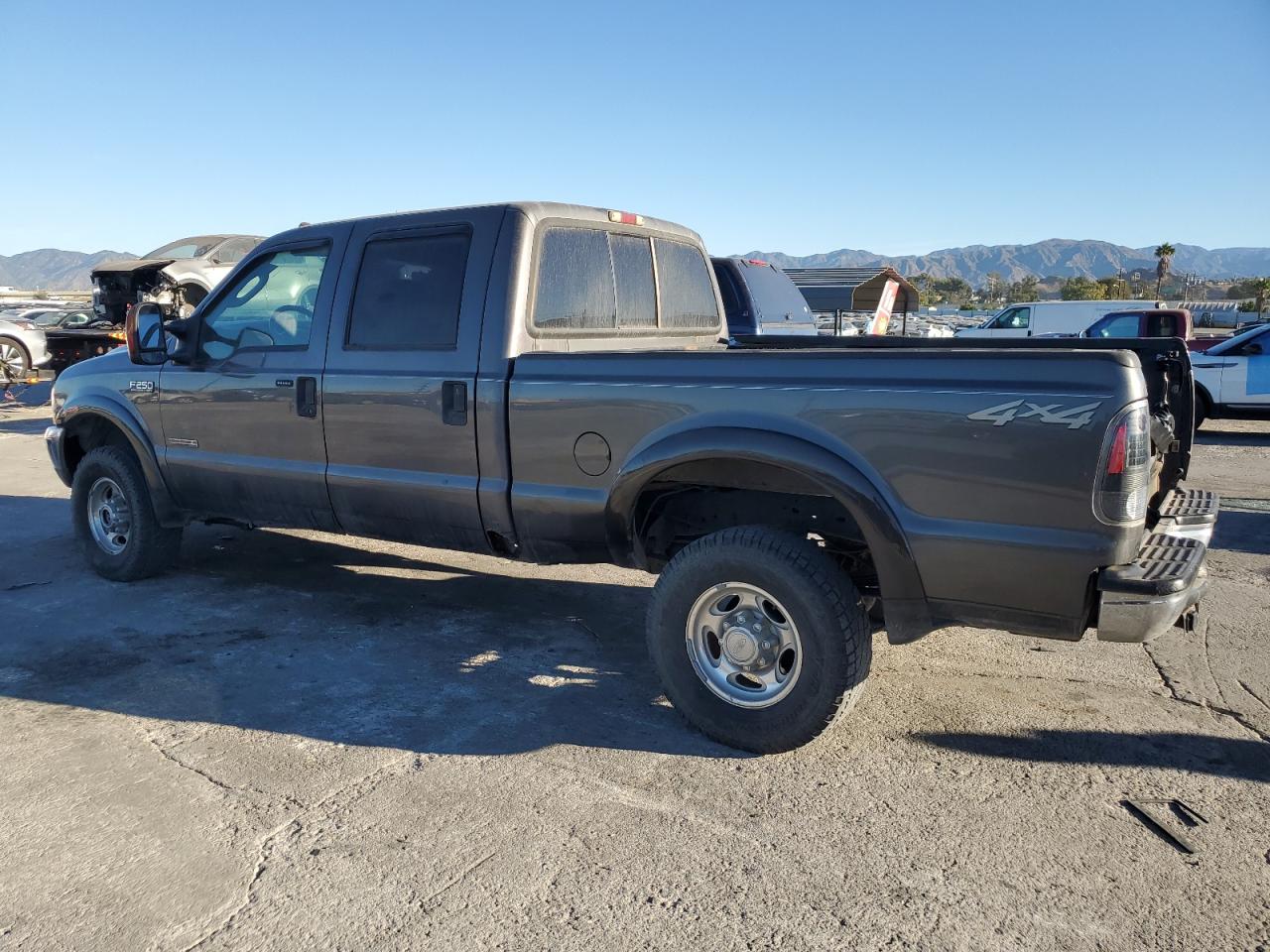 Photo 2 VIN: 1FTNW21P64EC35605 - FORD F250 