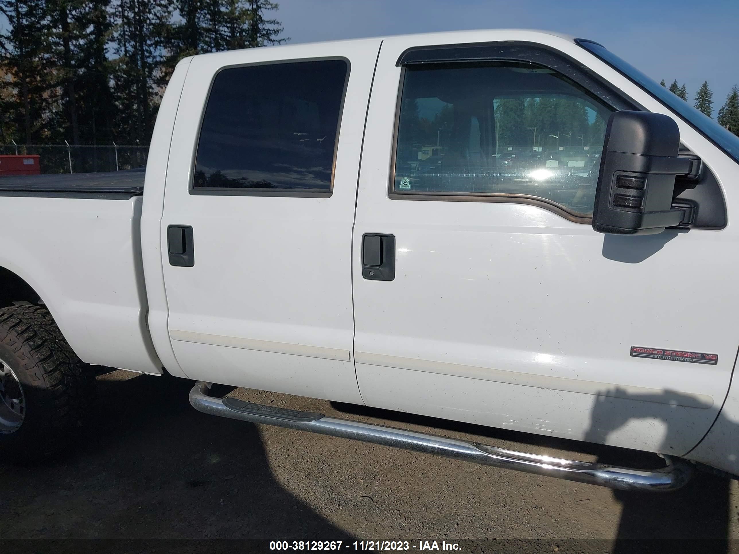 Photo 12 VIN: 1FTNW21P73ED79212 - FORD F250 