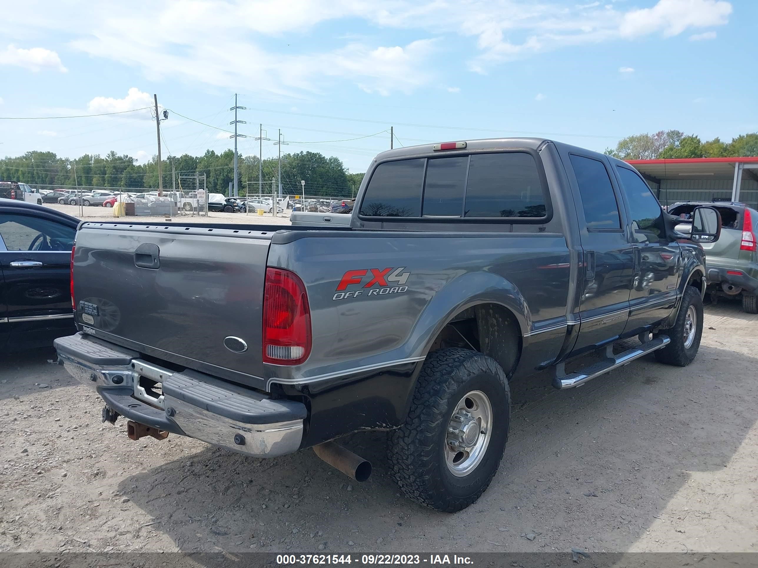 Photo 5 VIN: 1FTNW21PX3ED79172 - FORD F250 