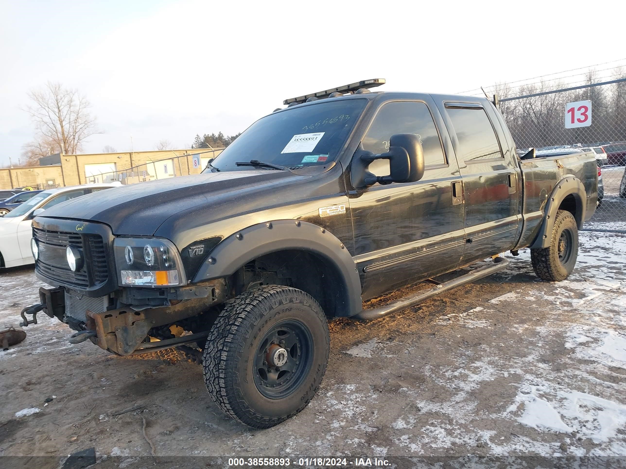 Photo 1 VIN: 1FTNW21S9YEC19635 - FORD F250 