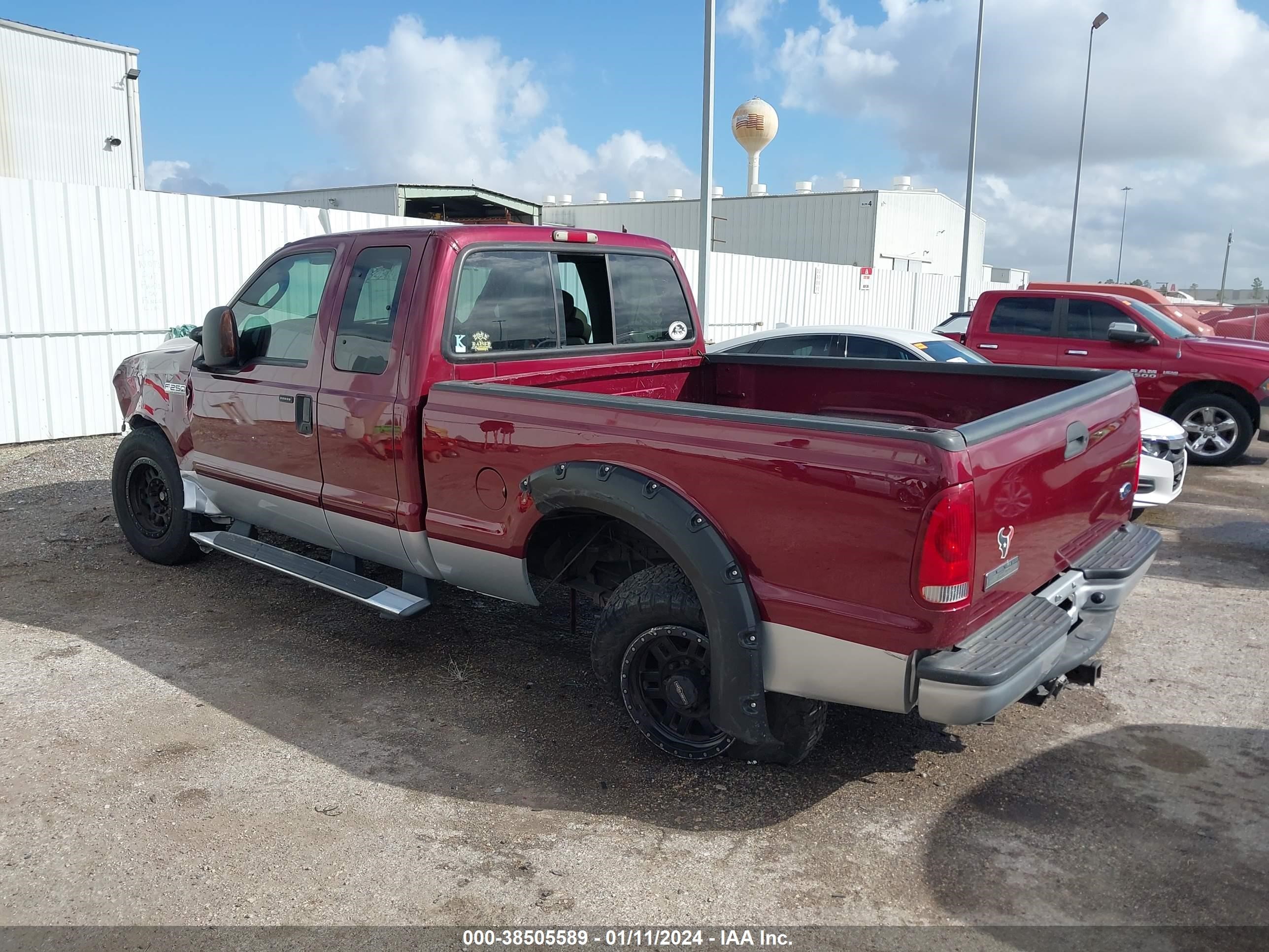 Photo 2 VIN: 1FTNX20585EB62817 - FORD F250 