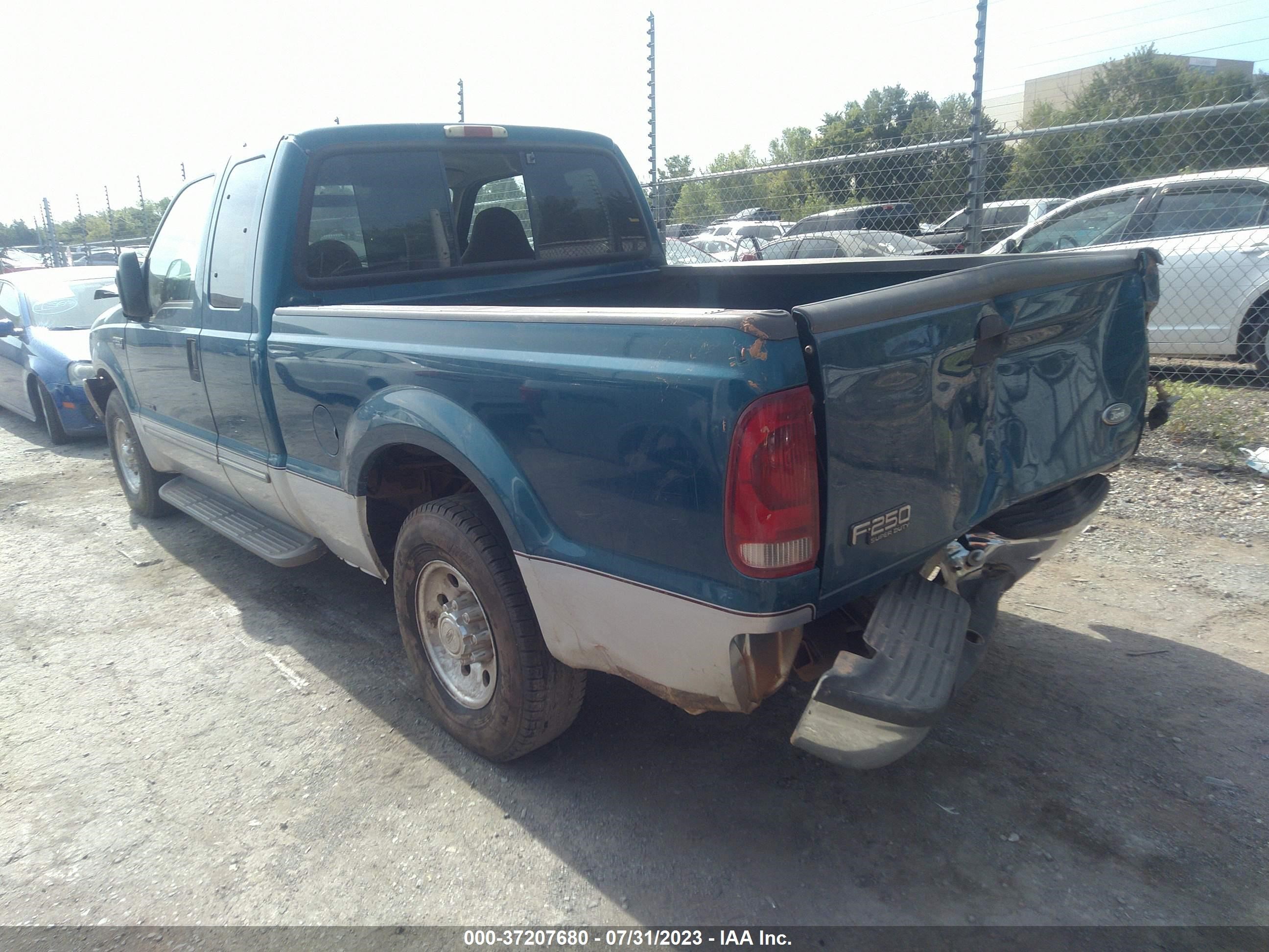 Photo 2 VIN: 1FTNX20F0YED81008 - FORD F250 