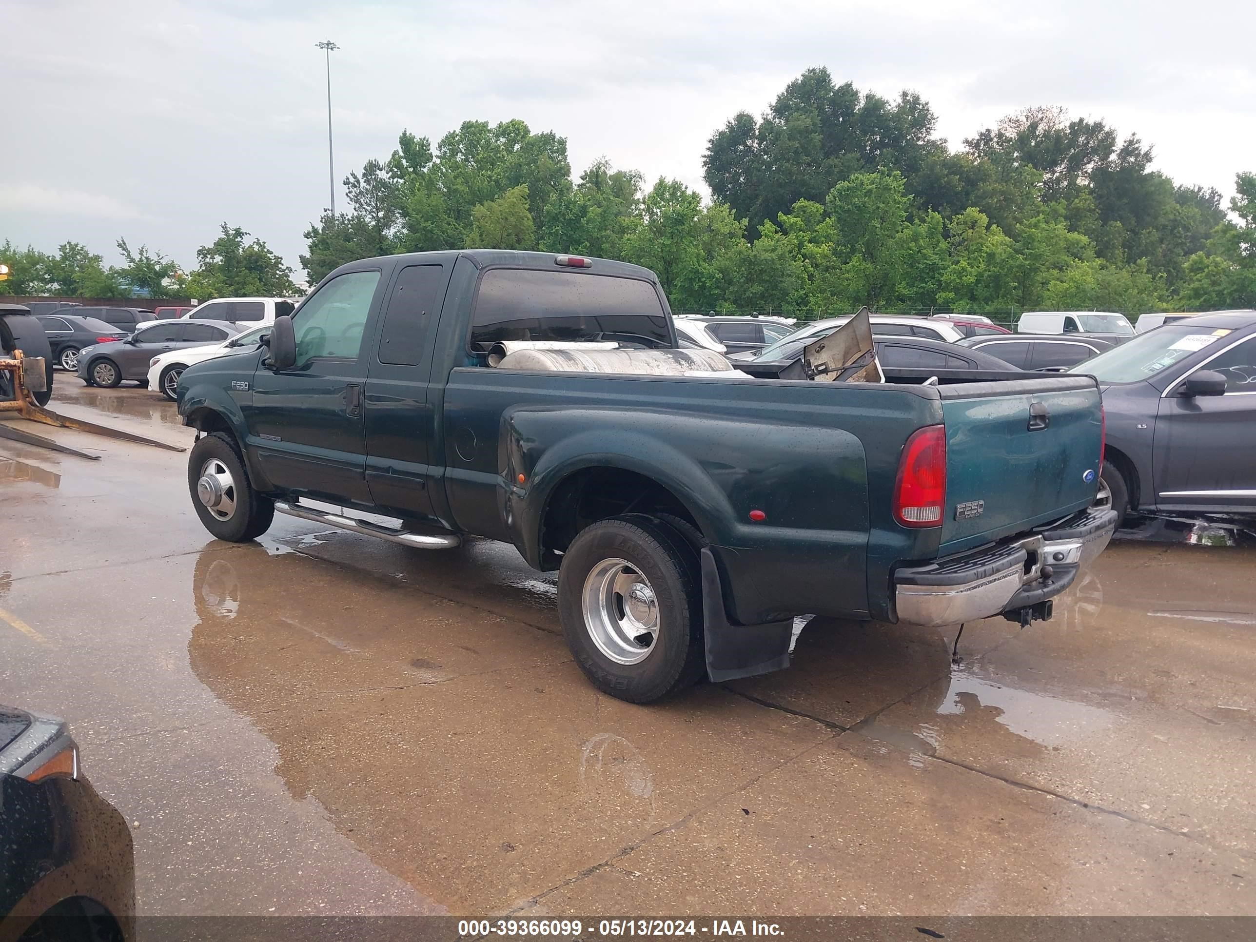 Photo 2 VIN: 1FTNX20F51EB20231 - FORD F250 