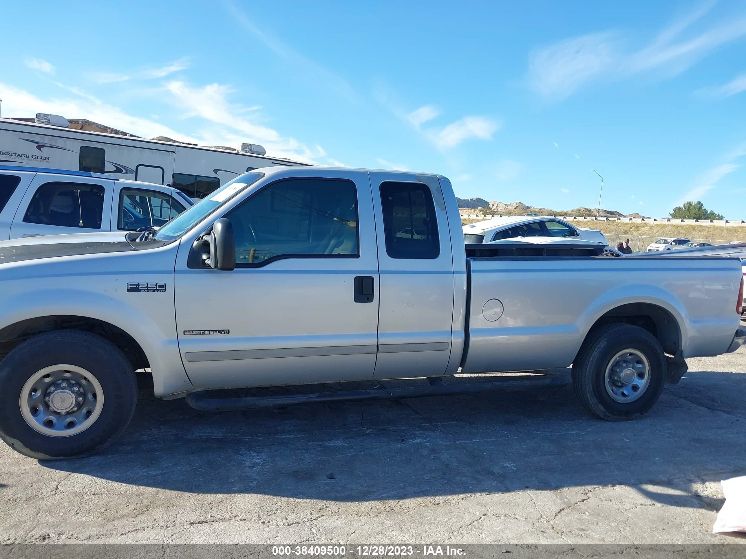 Photo 13 VIN: 1FTNX20FX1EA55321 - FORD F250 