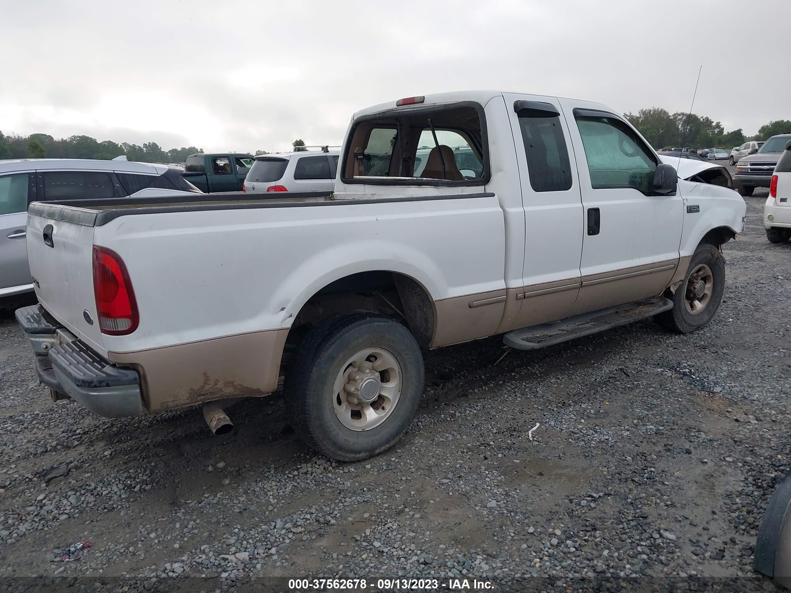 Photo 3 VIN: 1FTNX20FXXEA17306 - FORD F250 