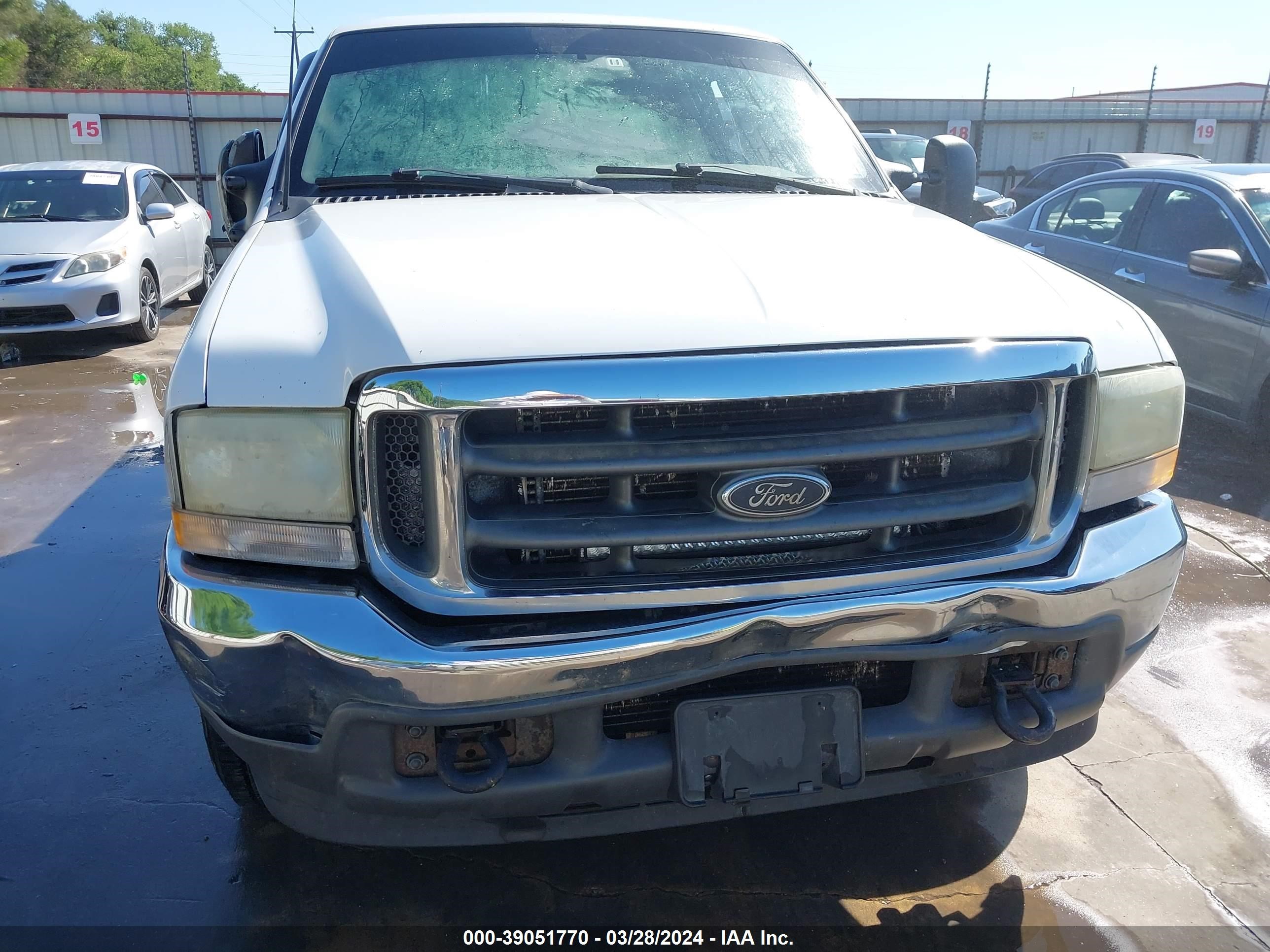 Photo 5 VIN: 1FTNX20L83EB85042 - FORD F250 