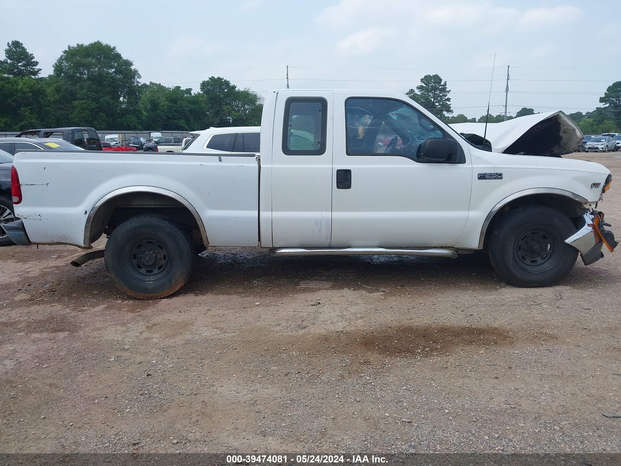 Photo 12 VIN: 1FTNX20LX1EC00010 - FORD F250 