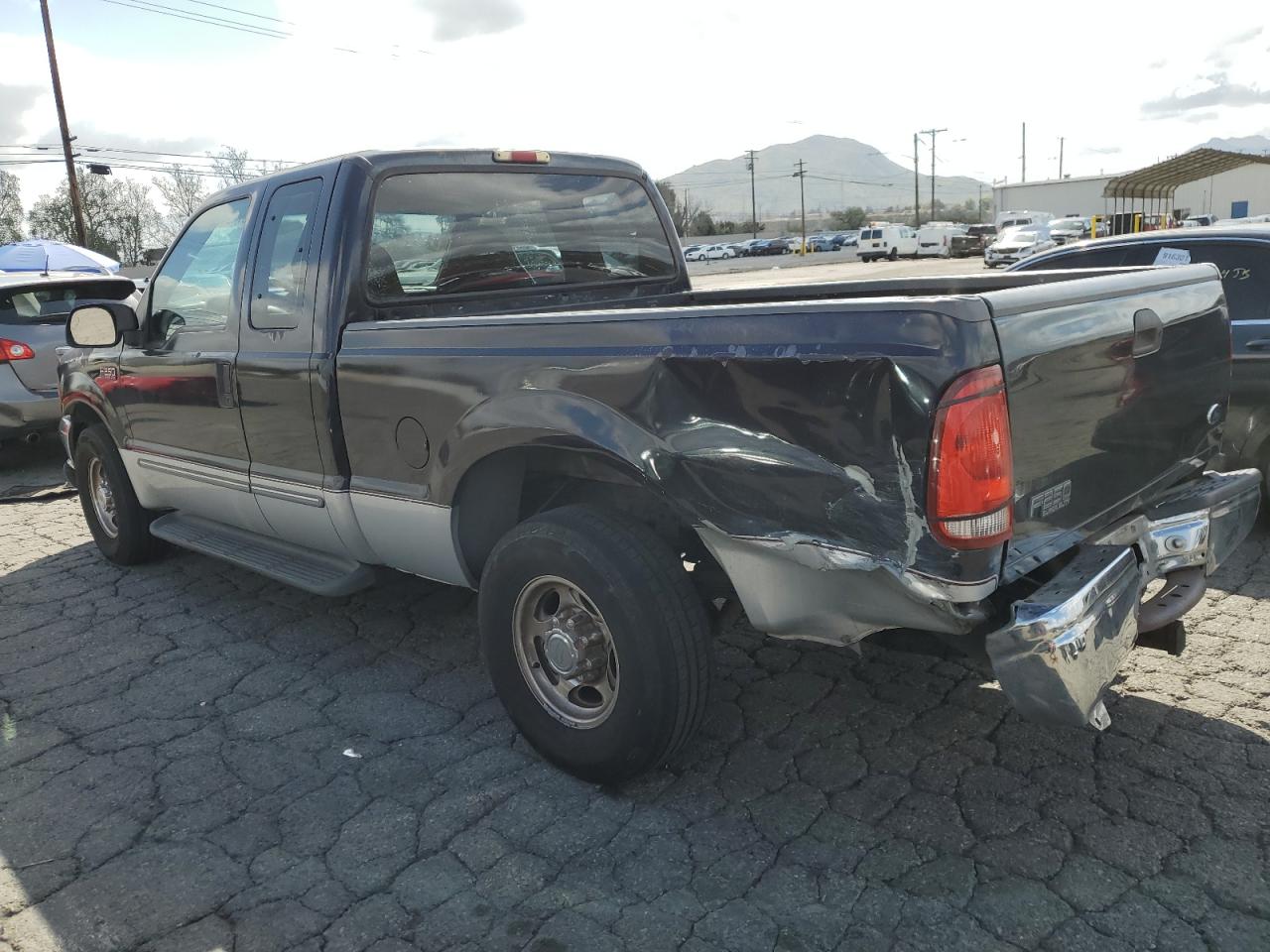 Photo 1 VIN: 1FTNX20S1YEA20514 - FORD F250 