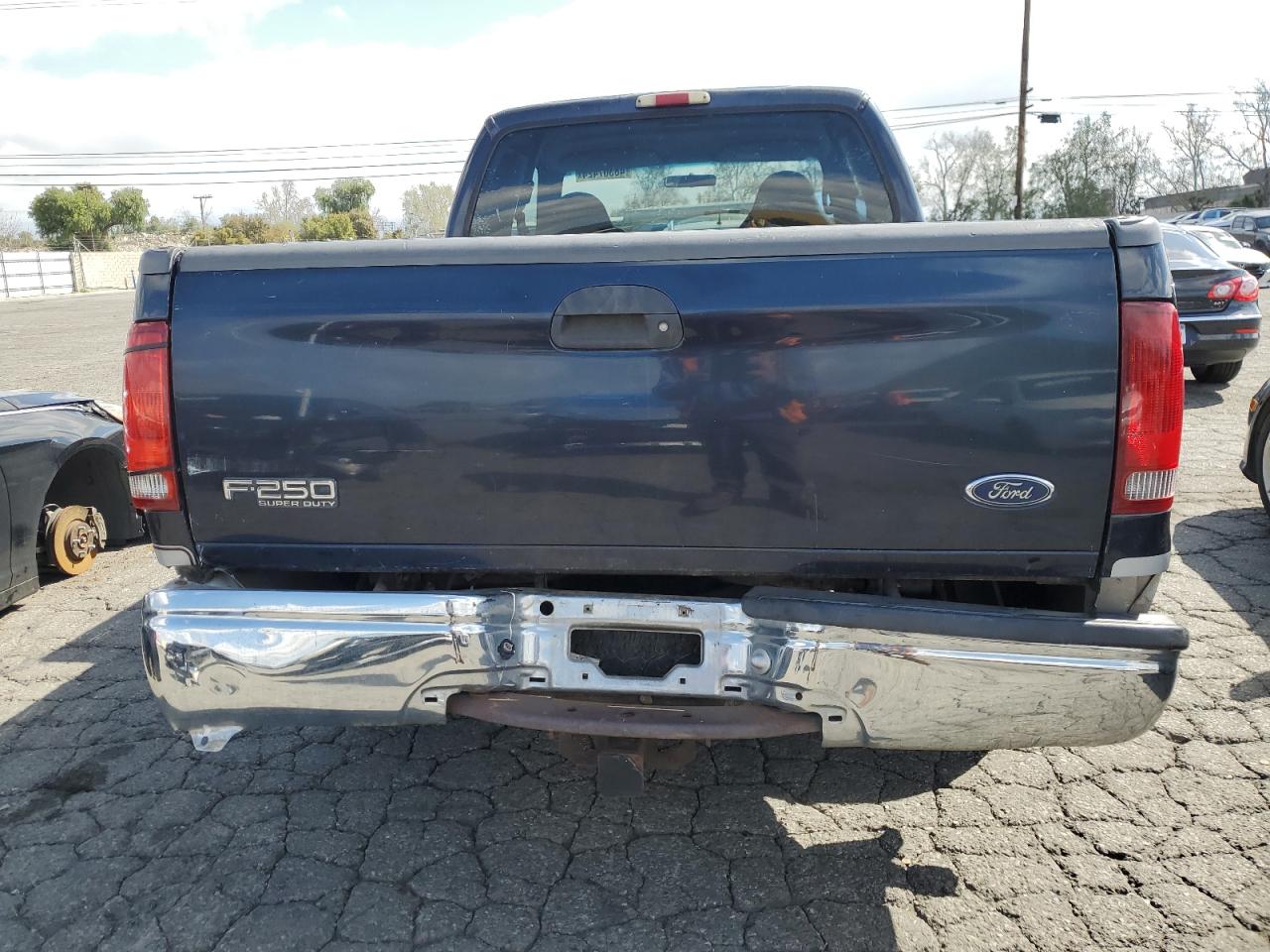 Photo 5 VIN: 1FTNX20S1YEA20514 - FORD F250 