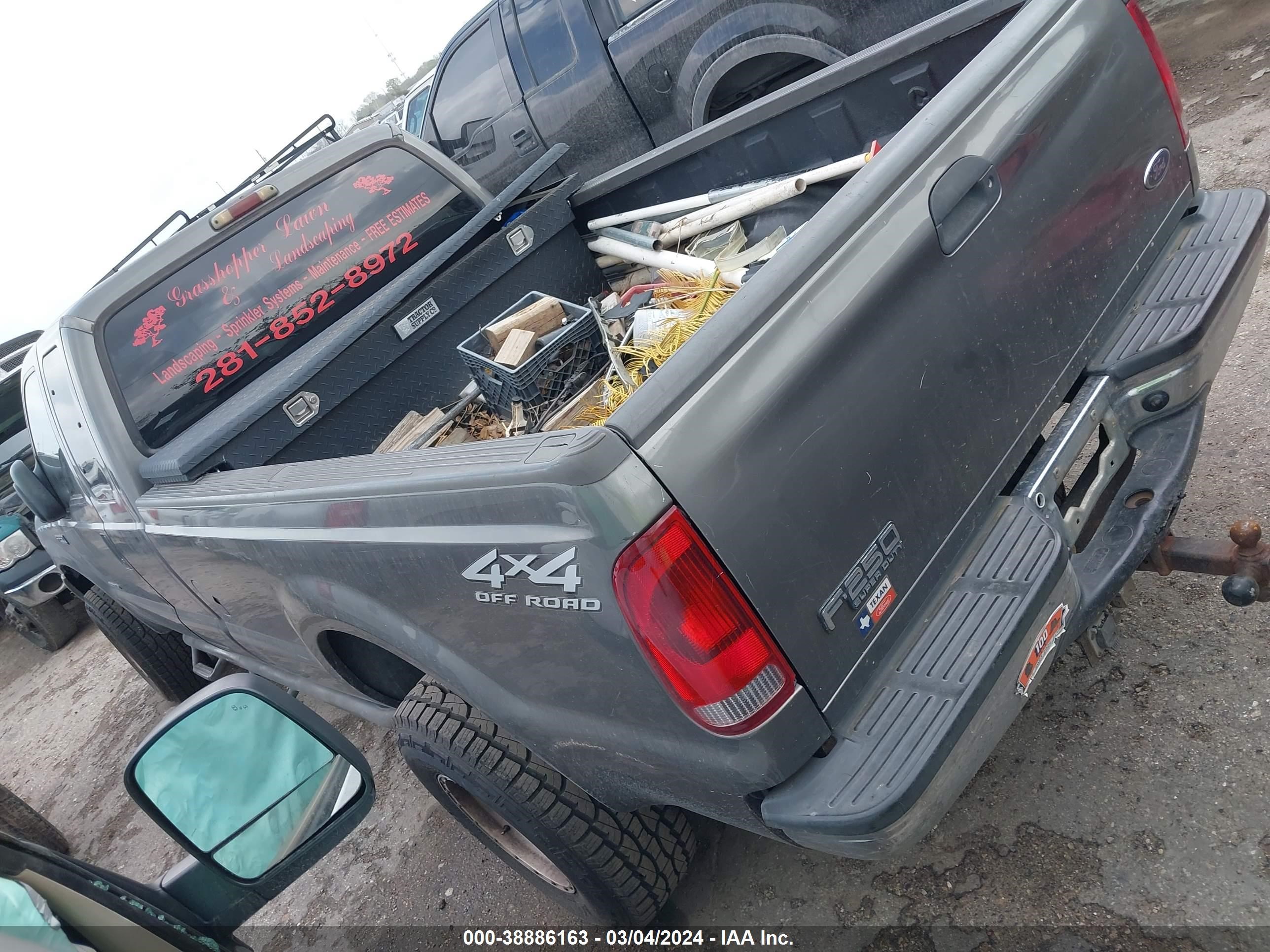 Photo 2 VIN: 1FTNX21F02EB04350 - FORD F250 