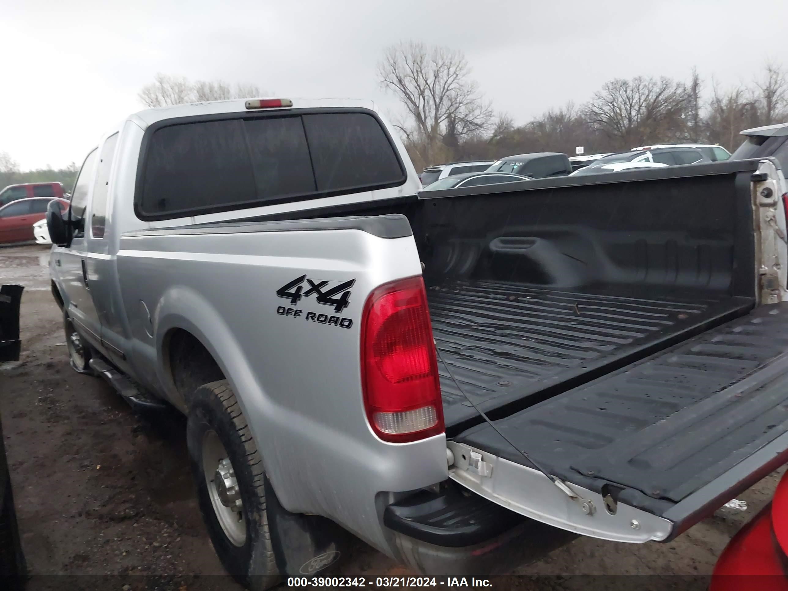 Photo 2 VIN: 1FTNX21F1YED69707 - FORD F250 