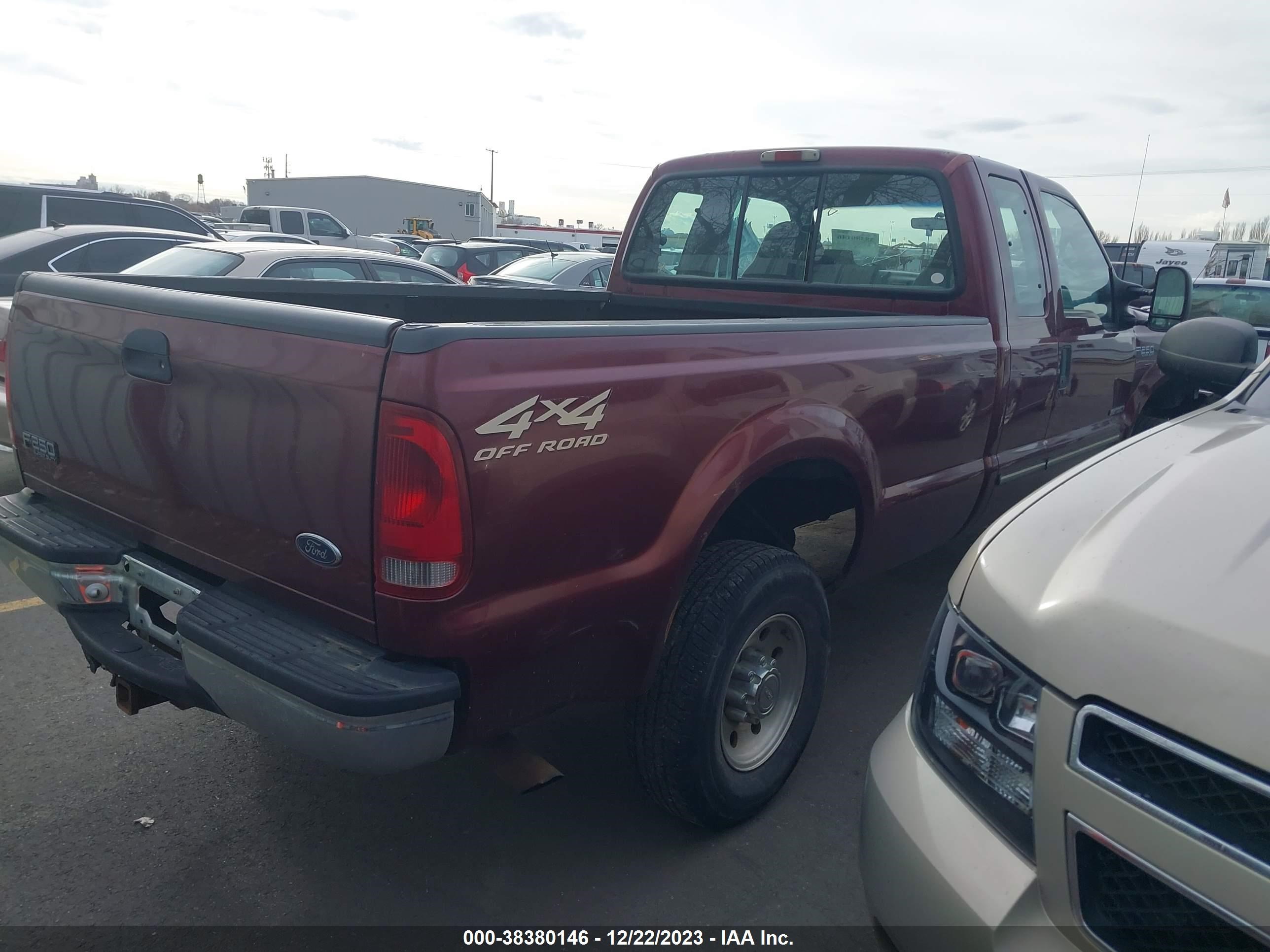 Photo 3 VIN: 1FTNX21F2YED59347 - FORD F250 