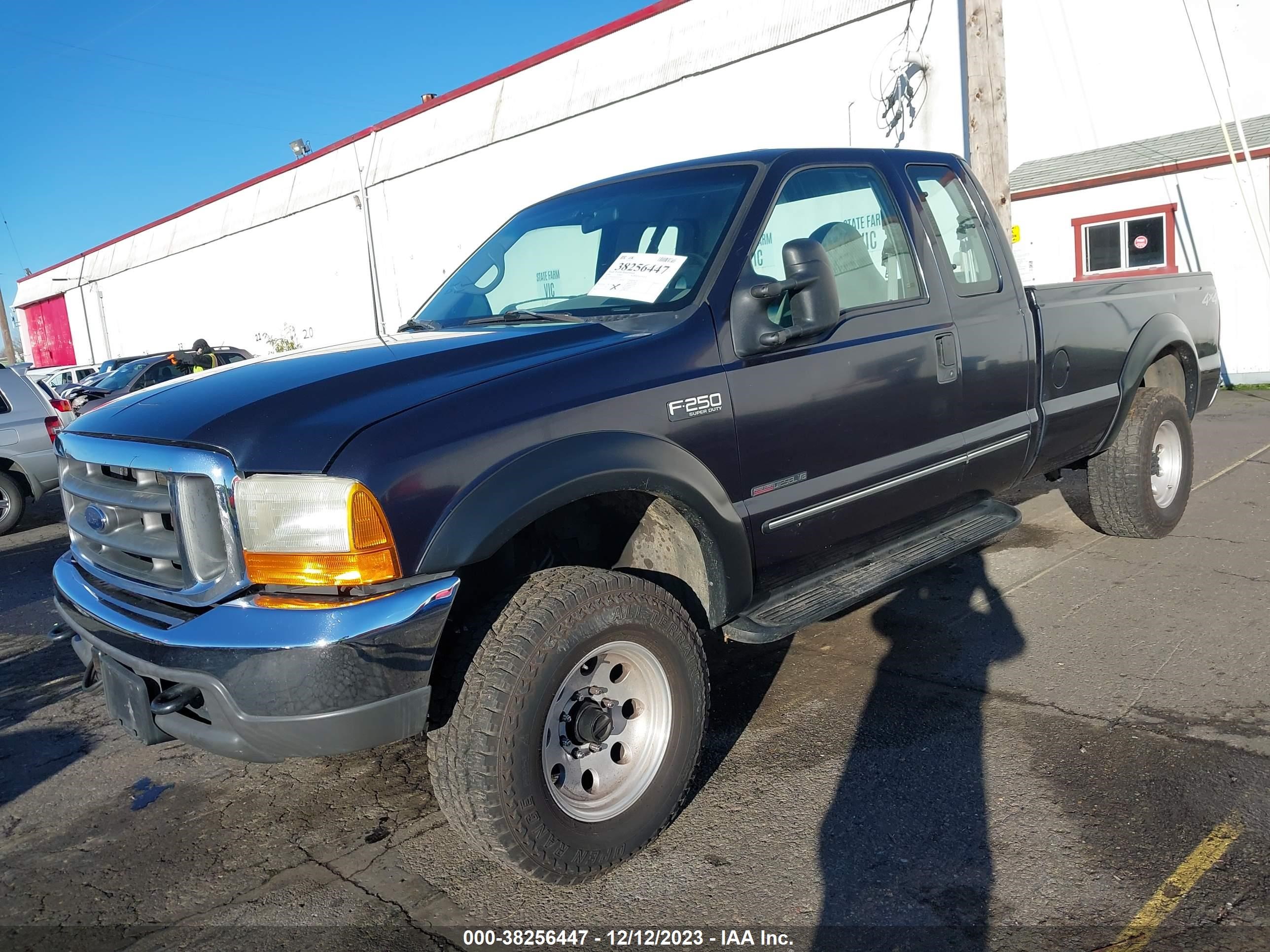 Photo 1 VIN: 1FTNX21F8YEC92155 - FORD F250 