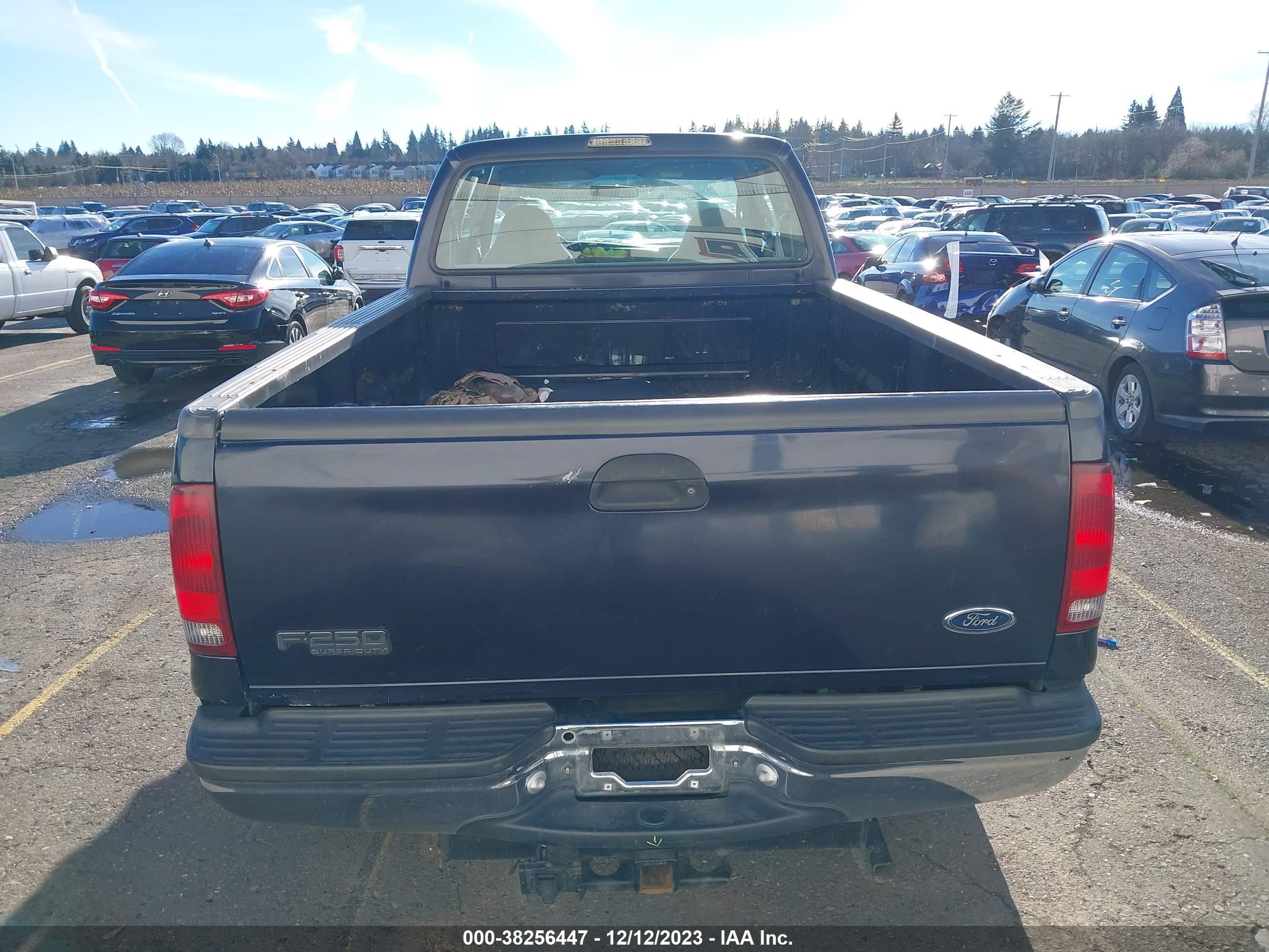 Photo 15 VIN: 1FTNX21F8YEC92155 - FORD F250 