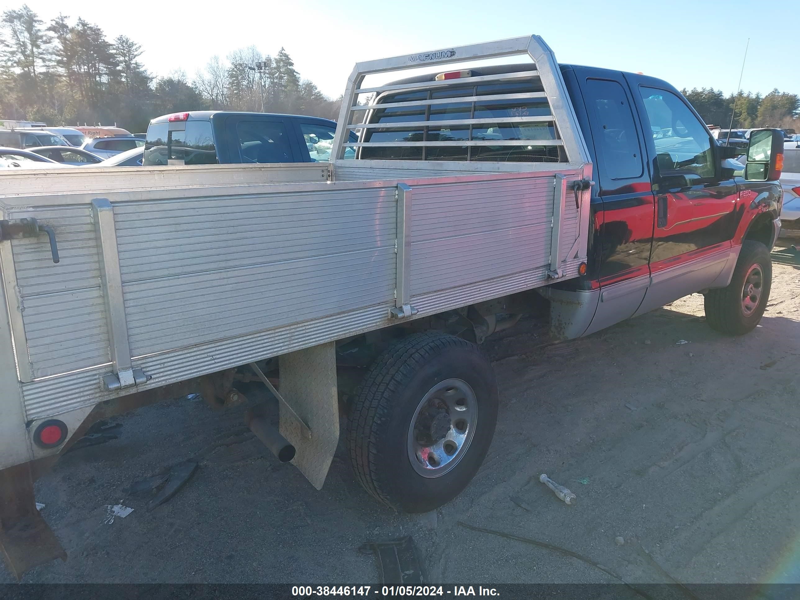 Photo 3 VIN: 1FTNX21L12EC98392 - FORD F250 