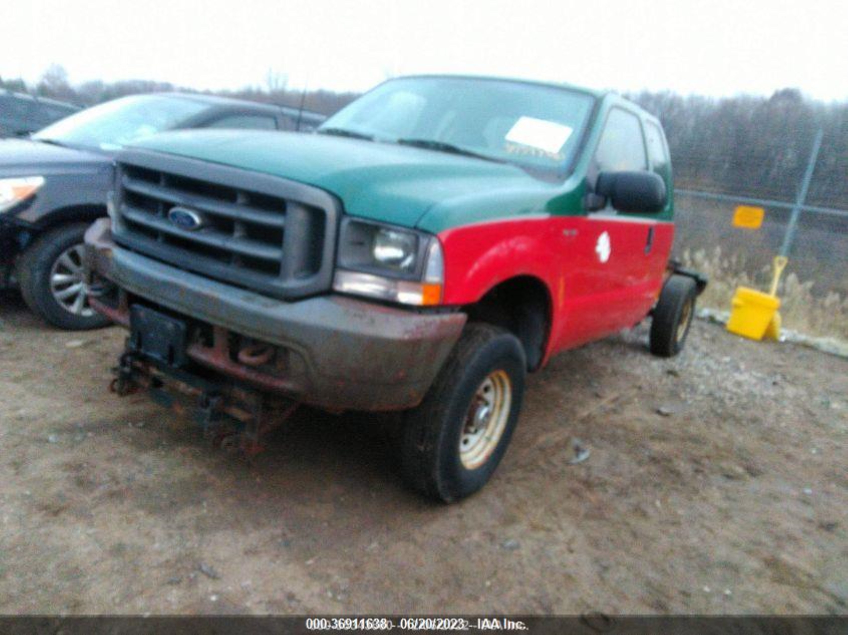 Photo 1 VIN: 1FTNX21L13EC43085 - FORD F250 