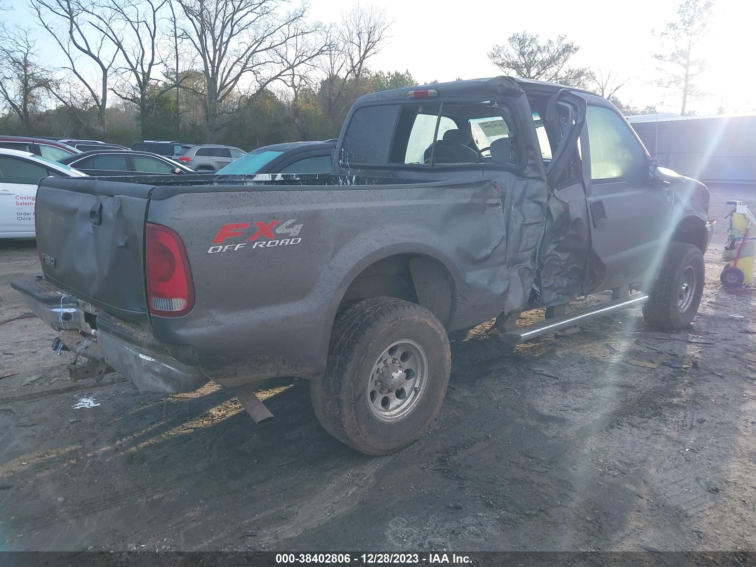 Photo 3 VIN: 1FTNX21L84EA23413 - FORD F250 