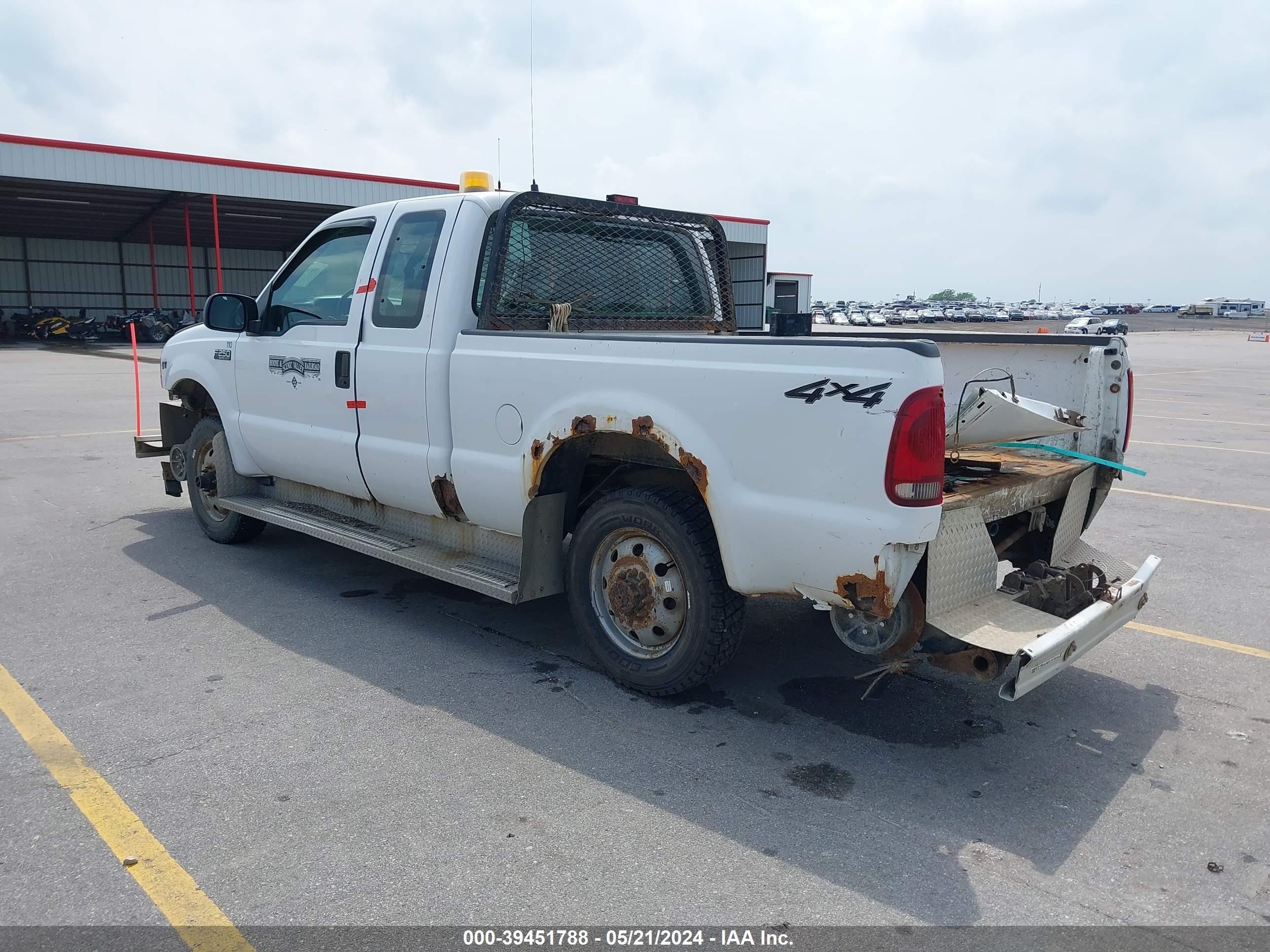 Photo 2 VIN: 1FTNX21LX1EC74817 - FORD F250 