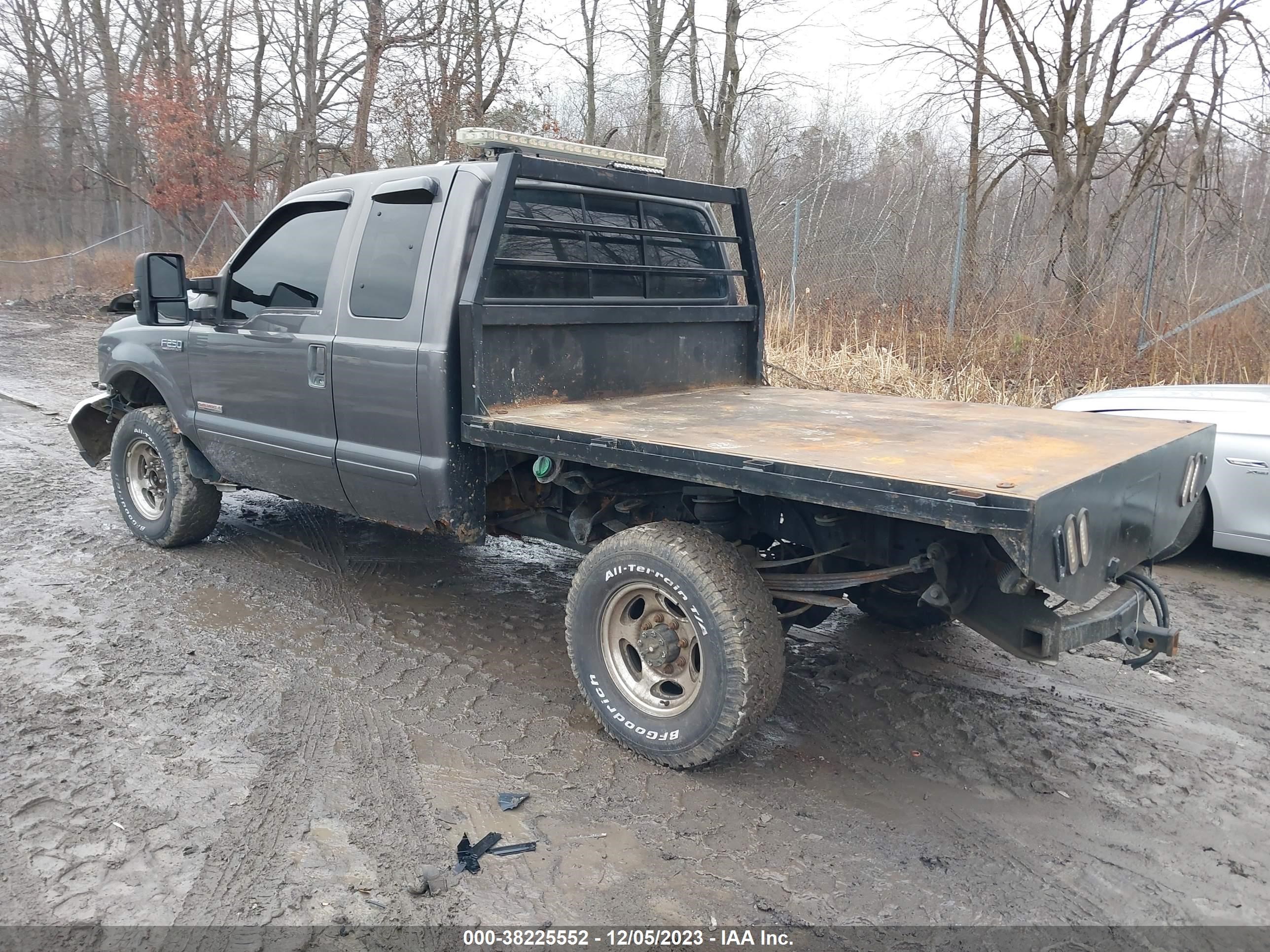 Photo 2 VIN: 1FTNX21P43EC64290 - FORD F250 