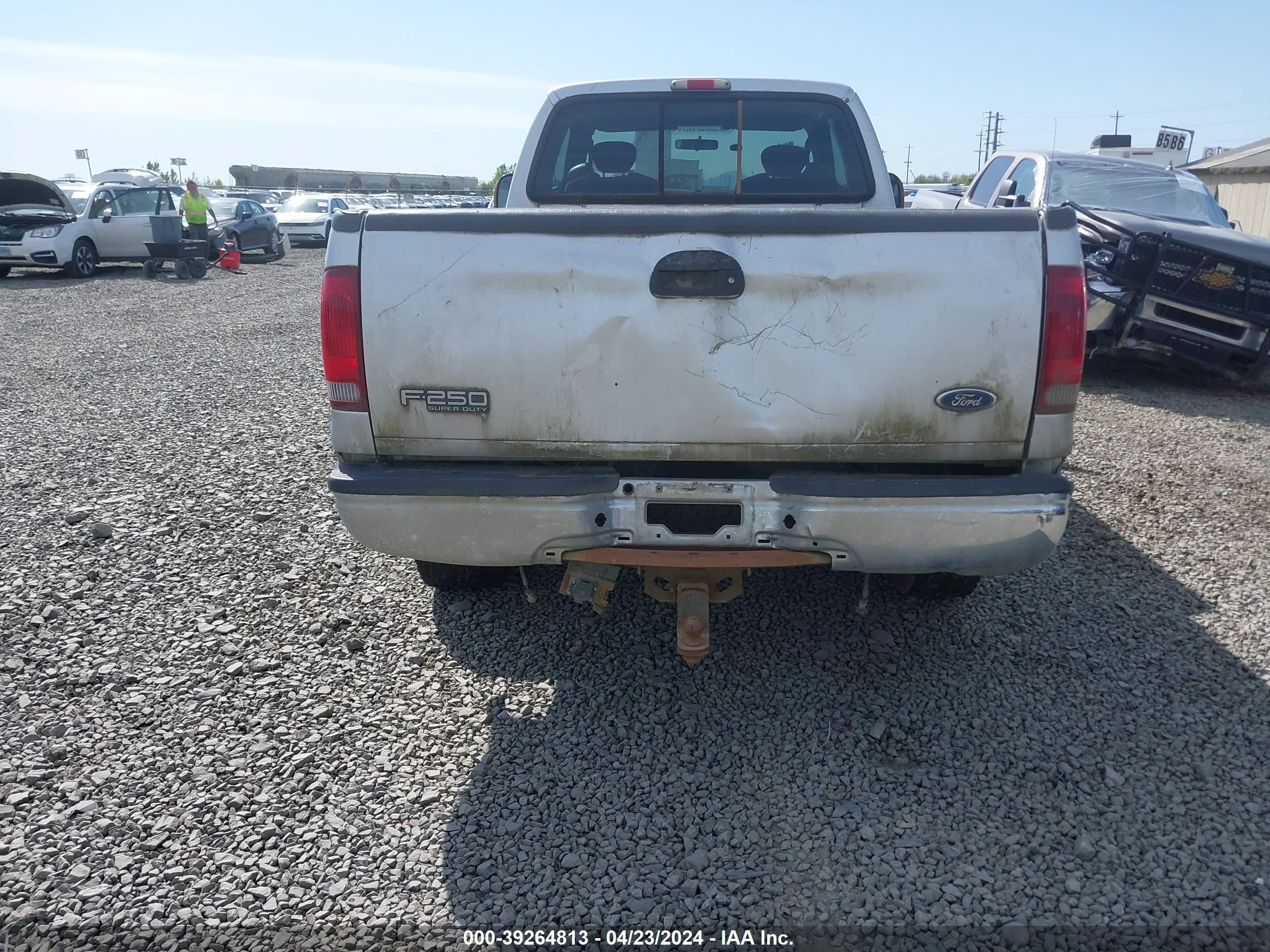 Photo 15 VIN: 1FTNX21S03EB97224 - FORD F250 