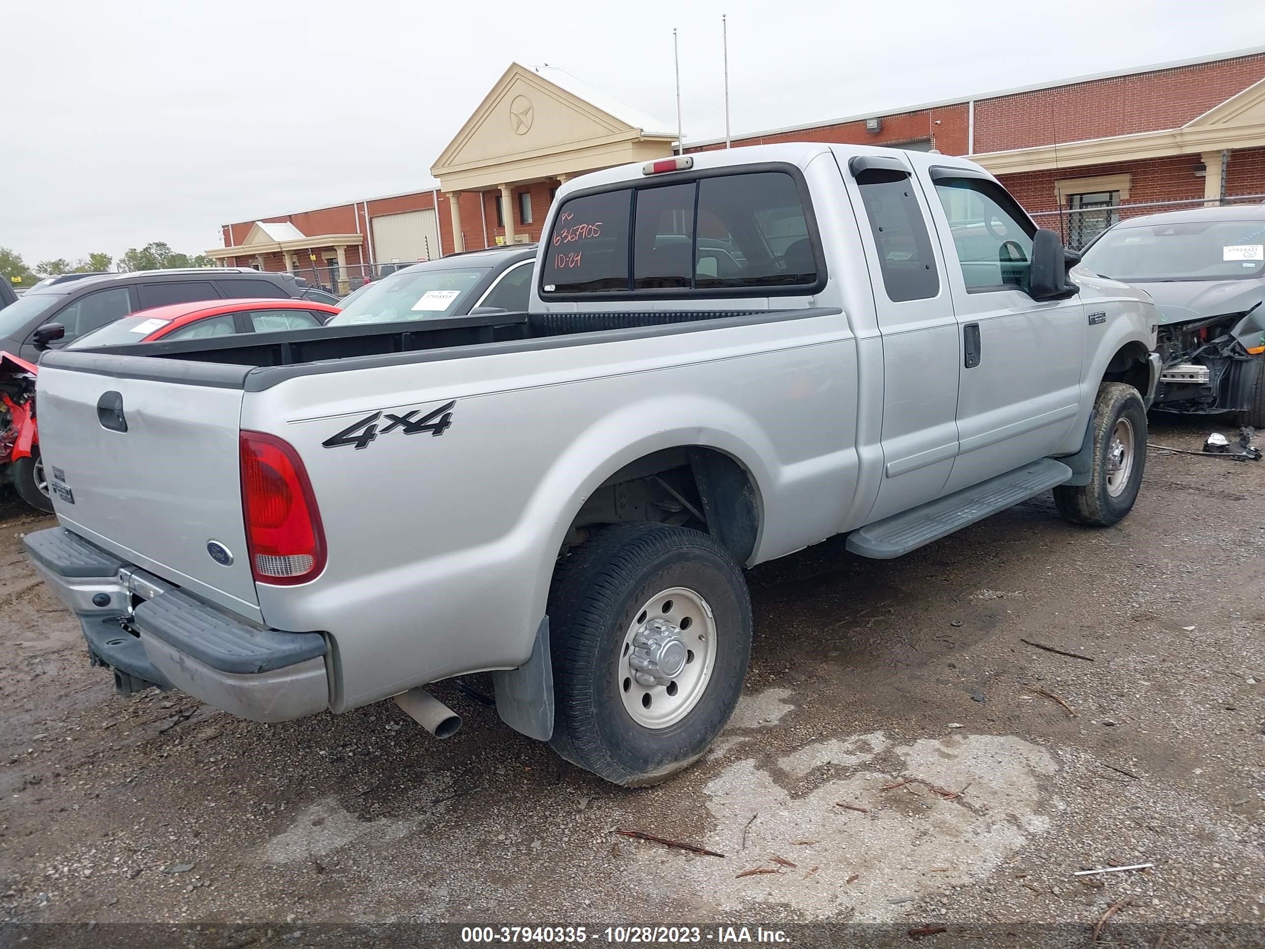 Photo 3 VIN: 1FTNX21S81EB31601 - FORD F250 