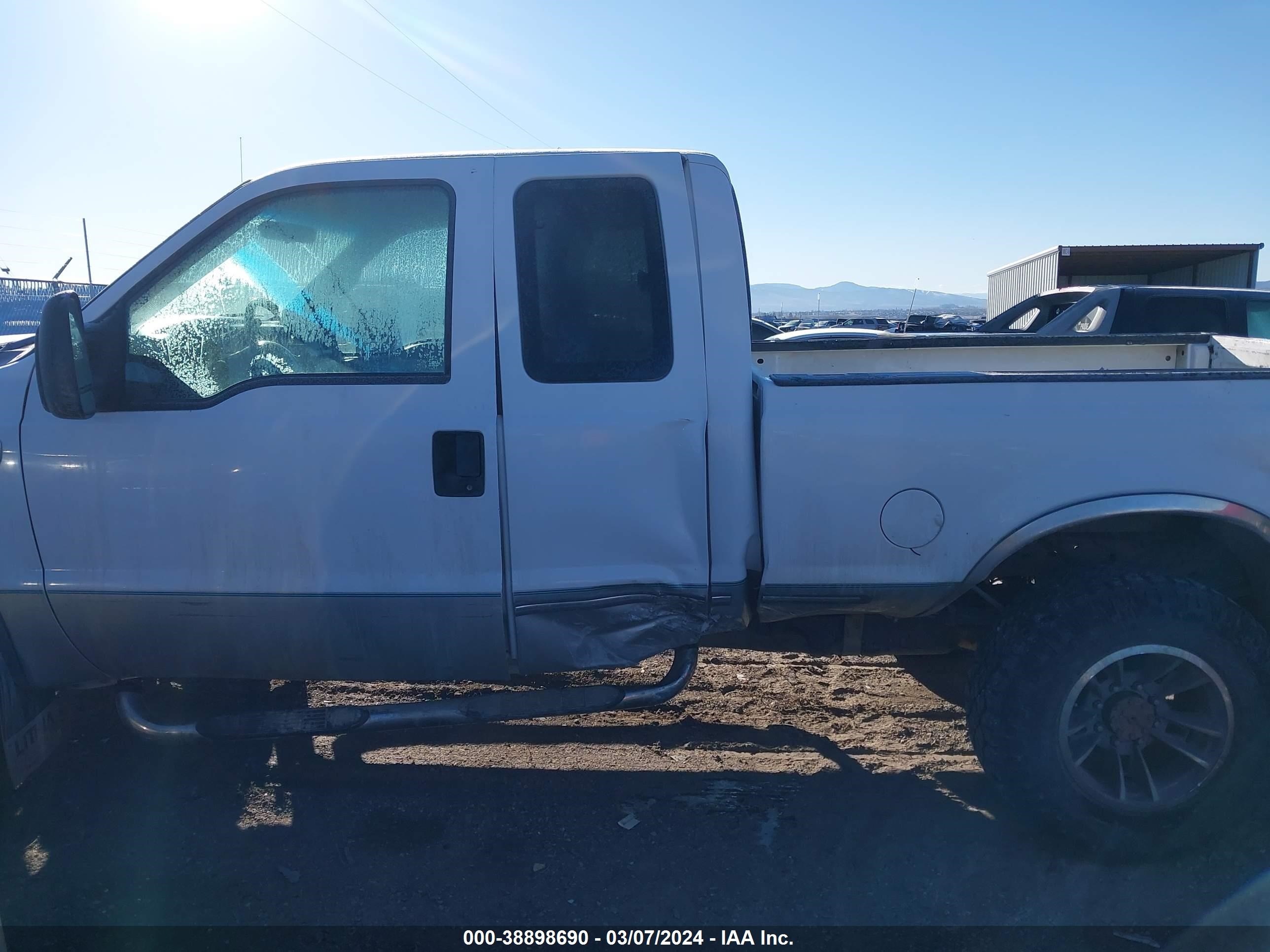 Photo 13 VIN: 1FTNX21S8XEA04436 - FORD F250 