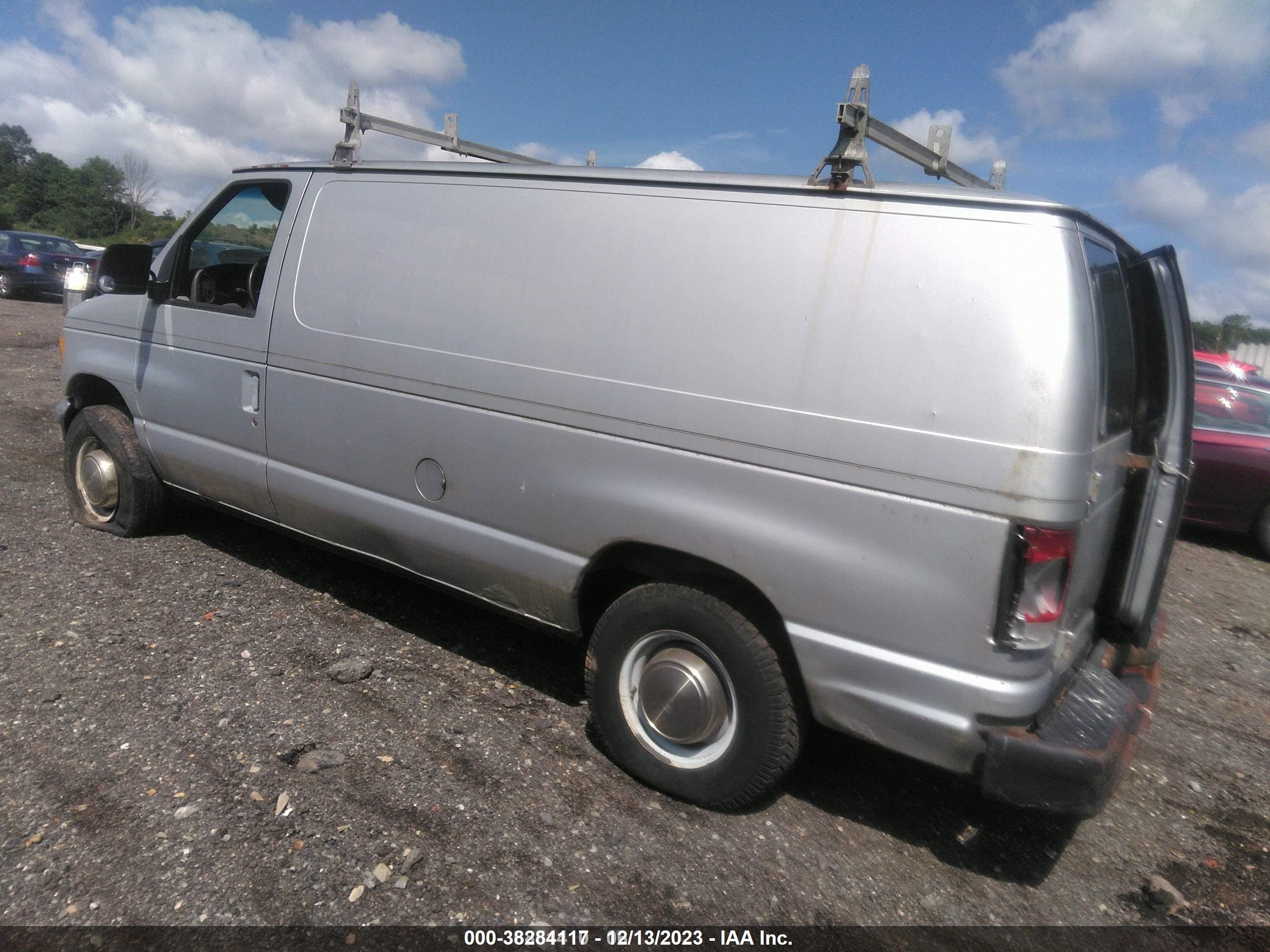 Photo 2 VIN: 1FTPE2423XHA90215 - FORD ECONOLINE 