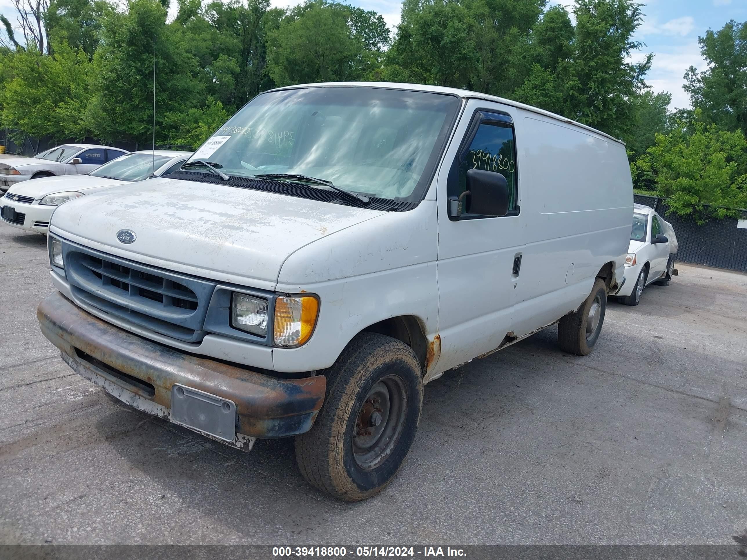 Photo 1 VIN: 1FTPE242XWHC15631 - FORD ECONOLINE 