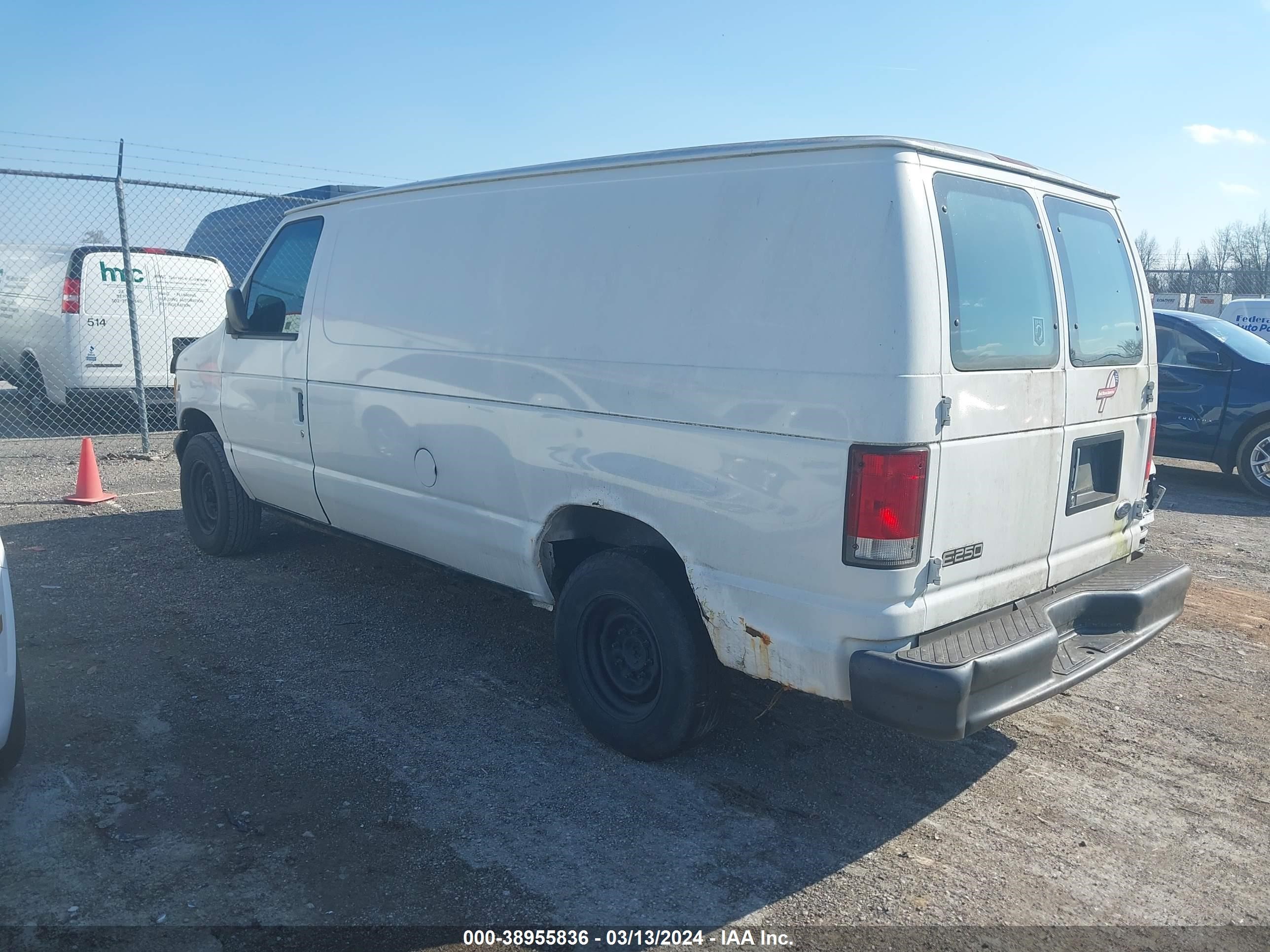 Photo 2 VIN: 1FTPE24L9XHC30793 - FORD ECONOLINE 